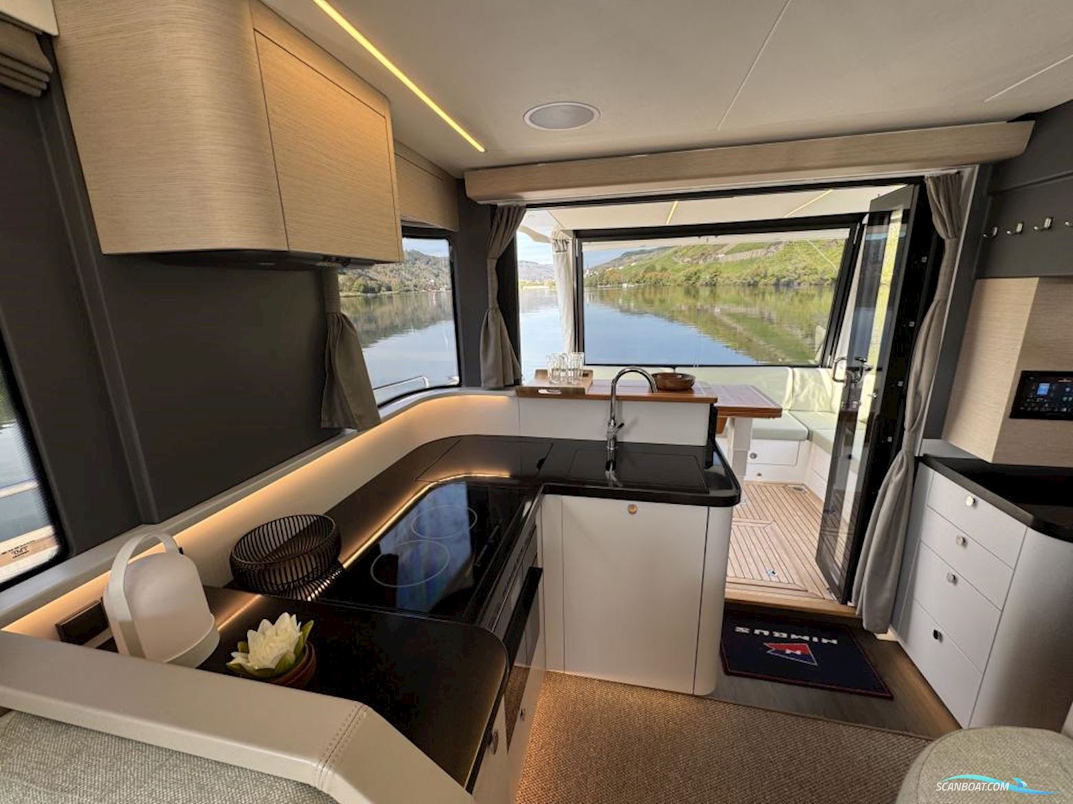 Nimbus 495 Flybridge