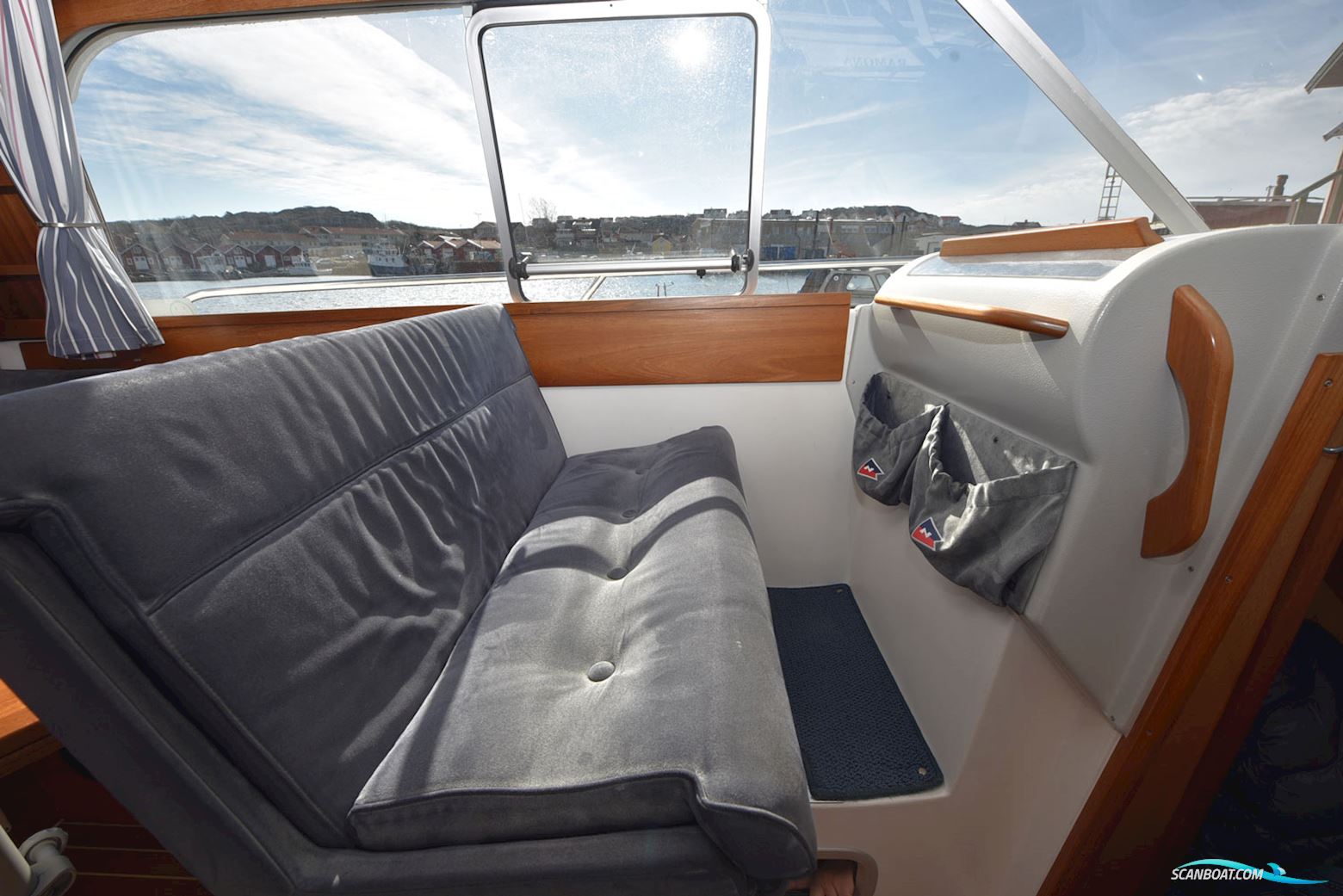 Nimbus Nimbus 320 Coupé