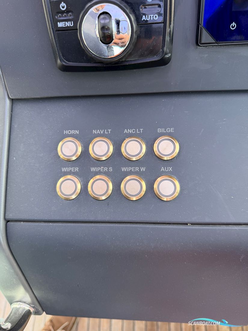 Nimbus T8