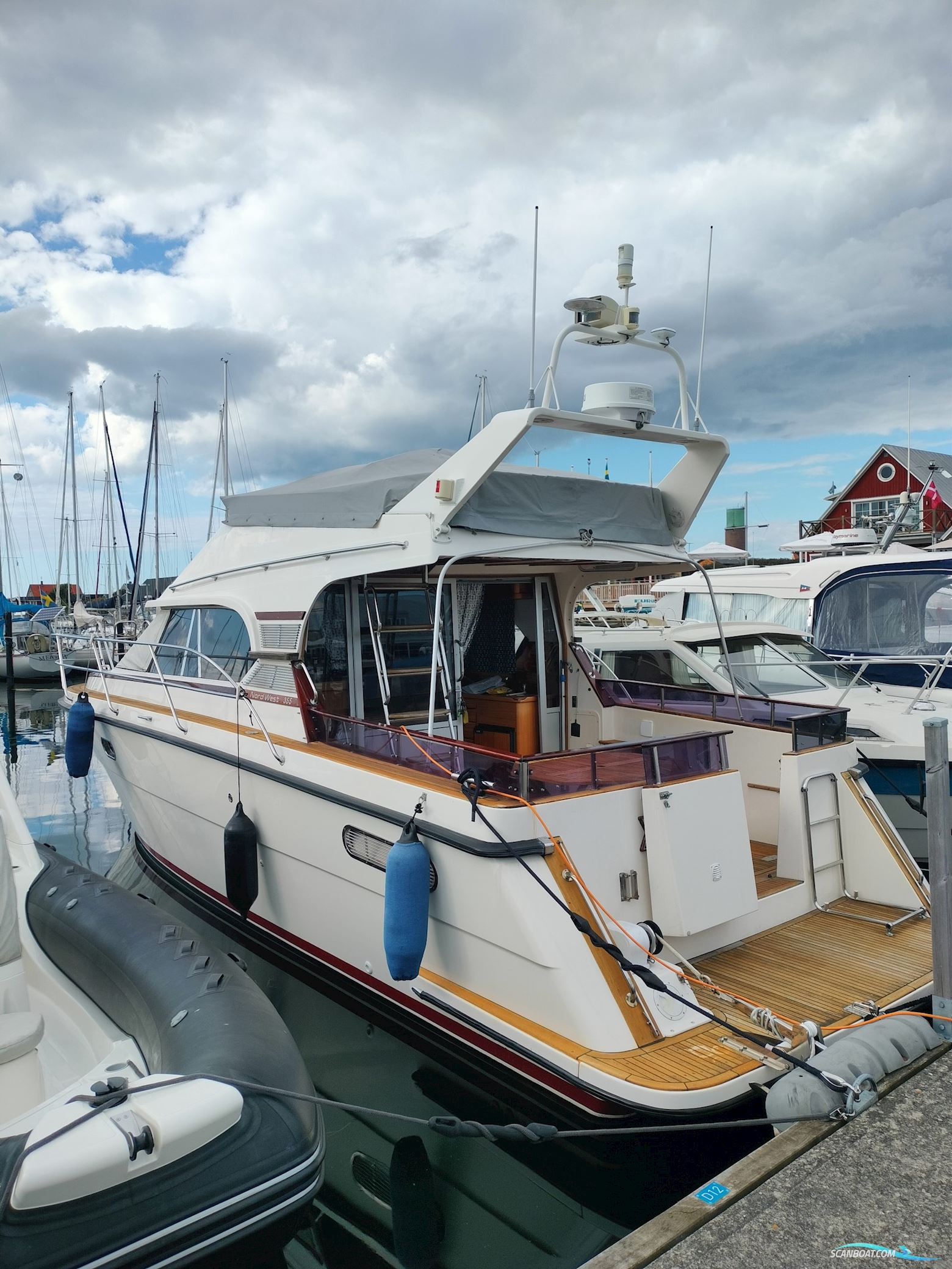 Nord West 355 Motorbåd 1999, med 2 x Volvo Penta KAD 44 motor, Sverige