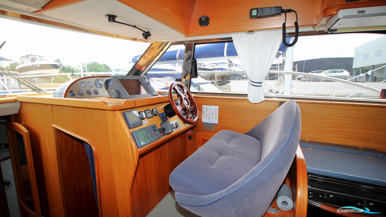 Nord West 390 Flybridge 