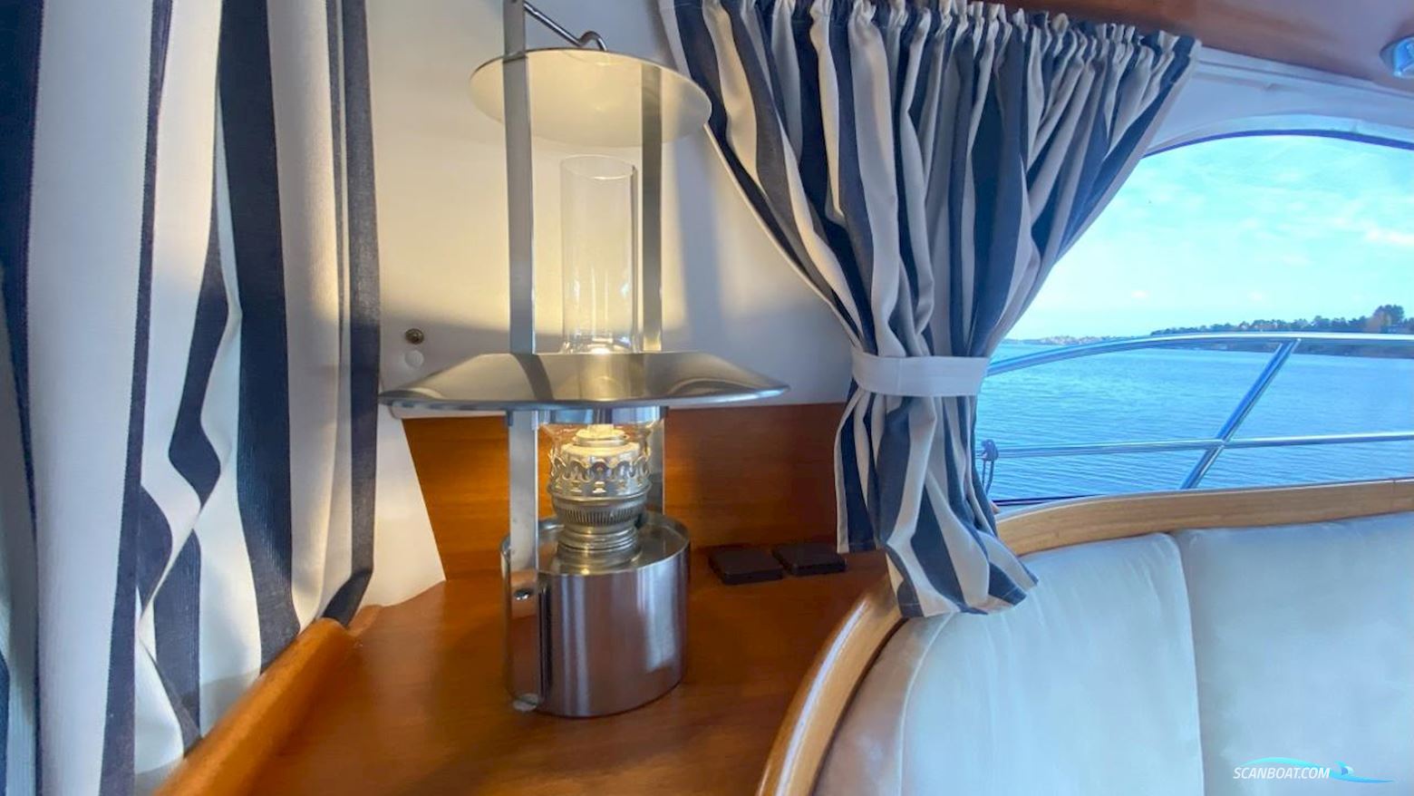 NORD WEST 390 FLYBRIDGE