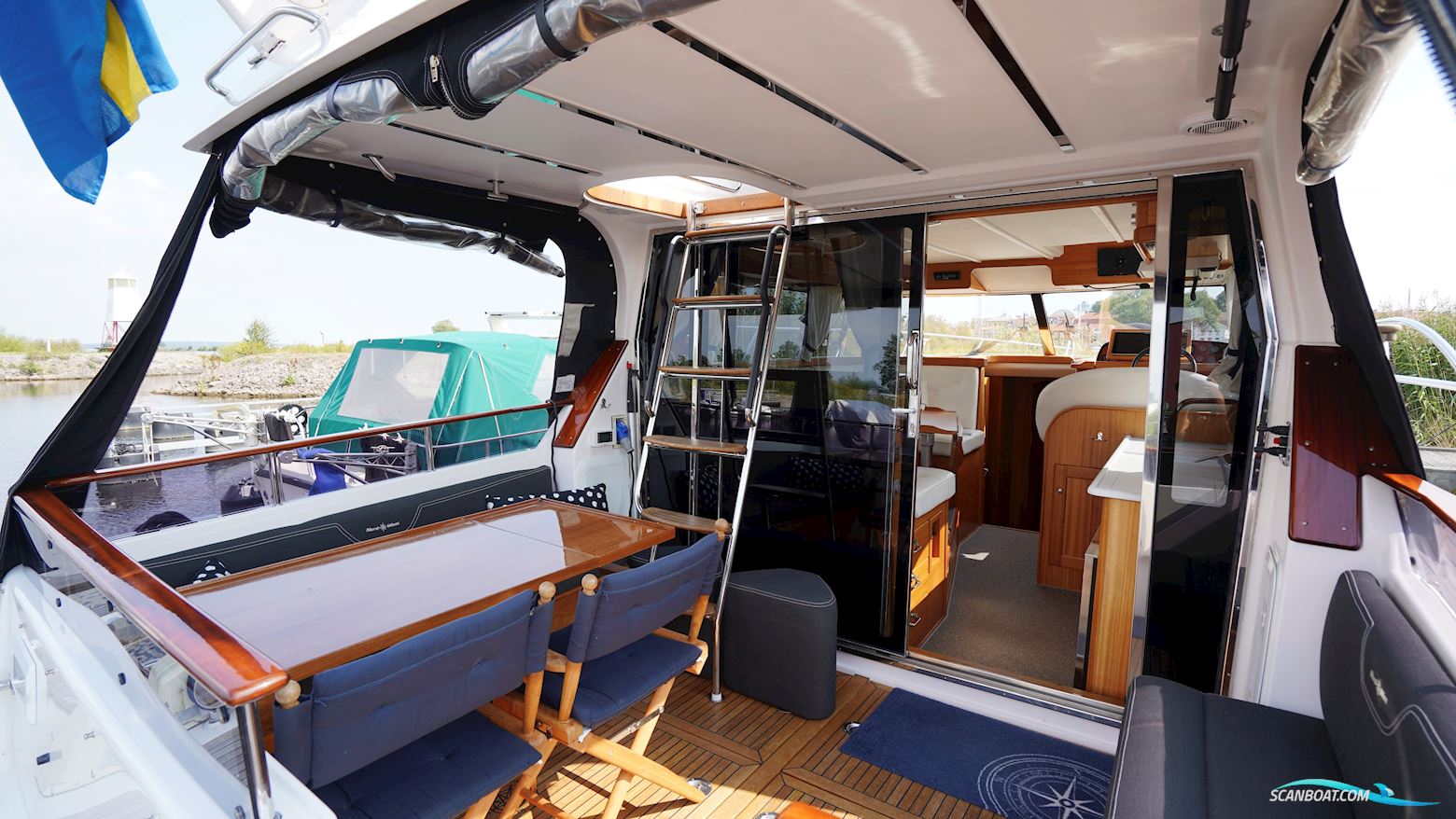 Nord West 390 Flybridge