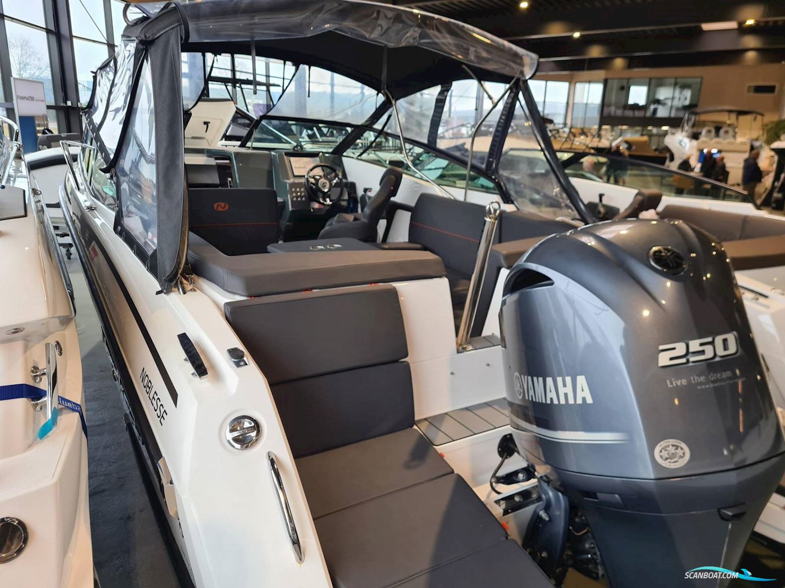 Nordkapp Noblesse 720 - Yamaha 250 HK/Udstyr