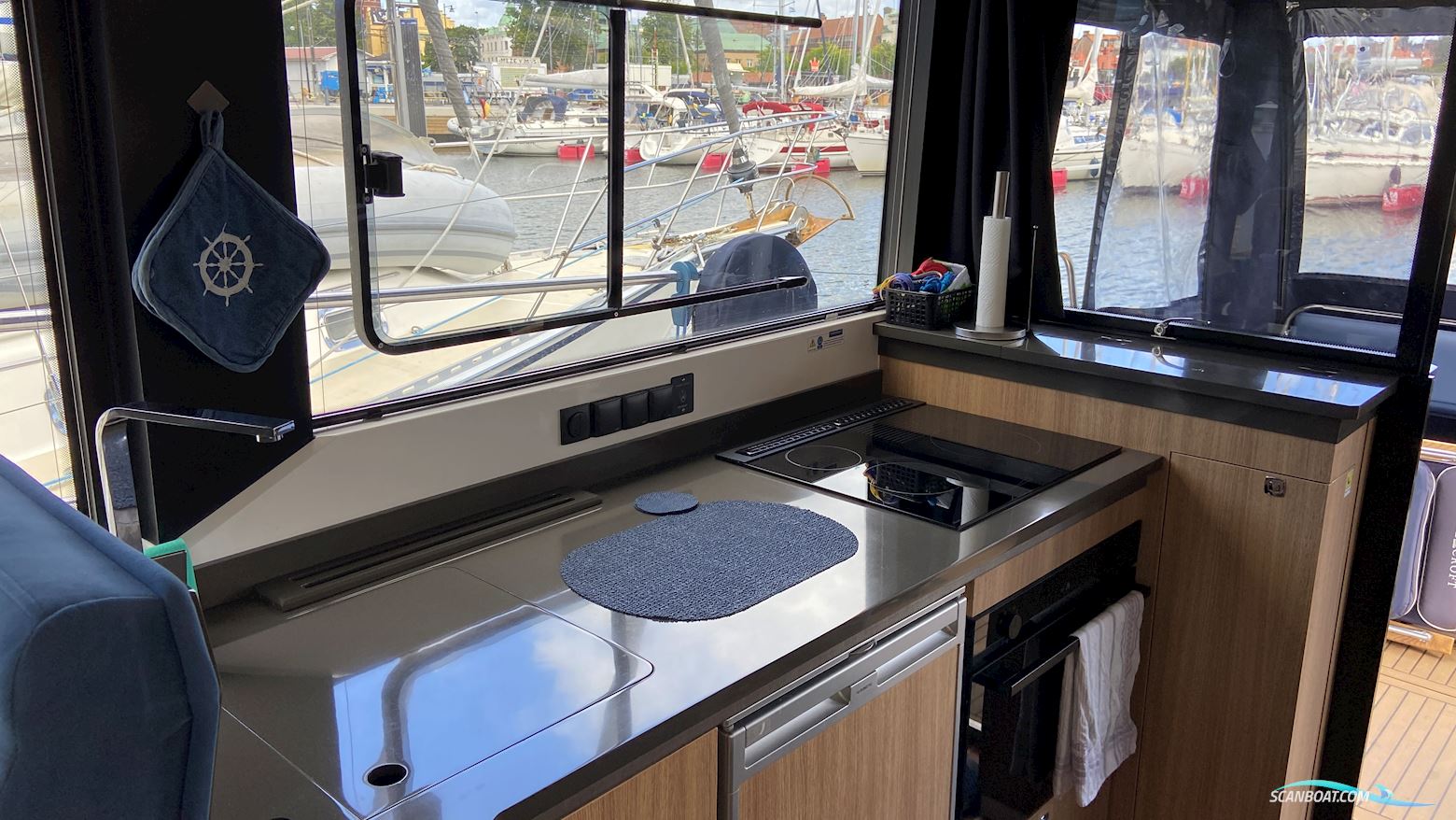 Northman 1200 Flybridge