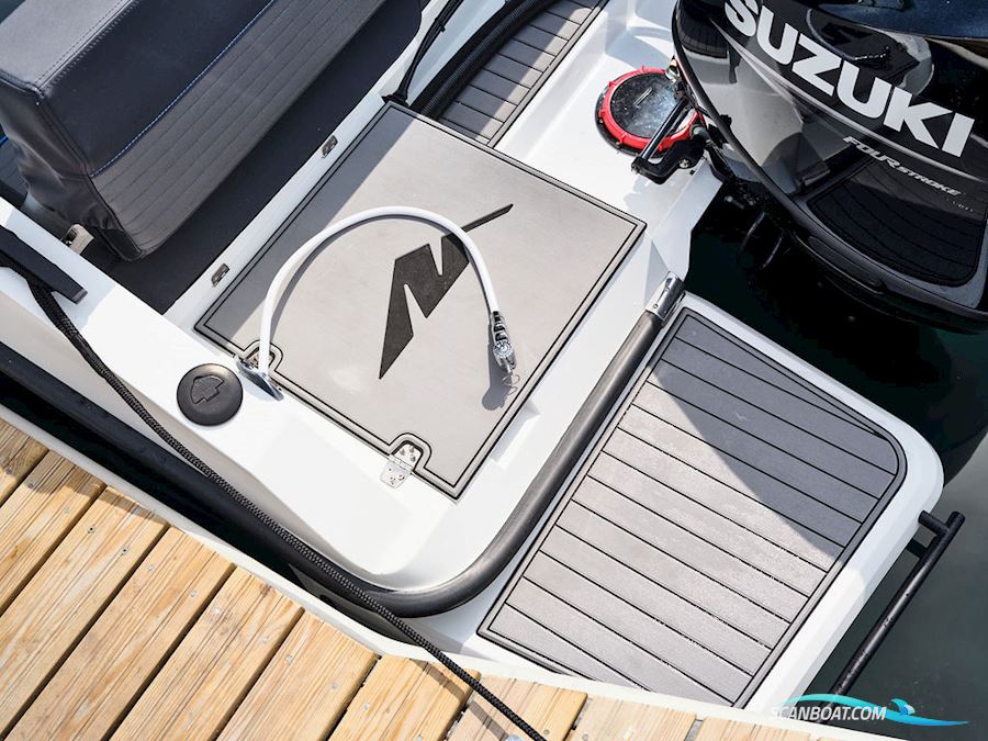 Northmaster 645 T-Top