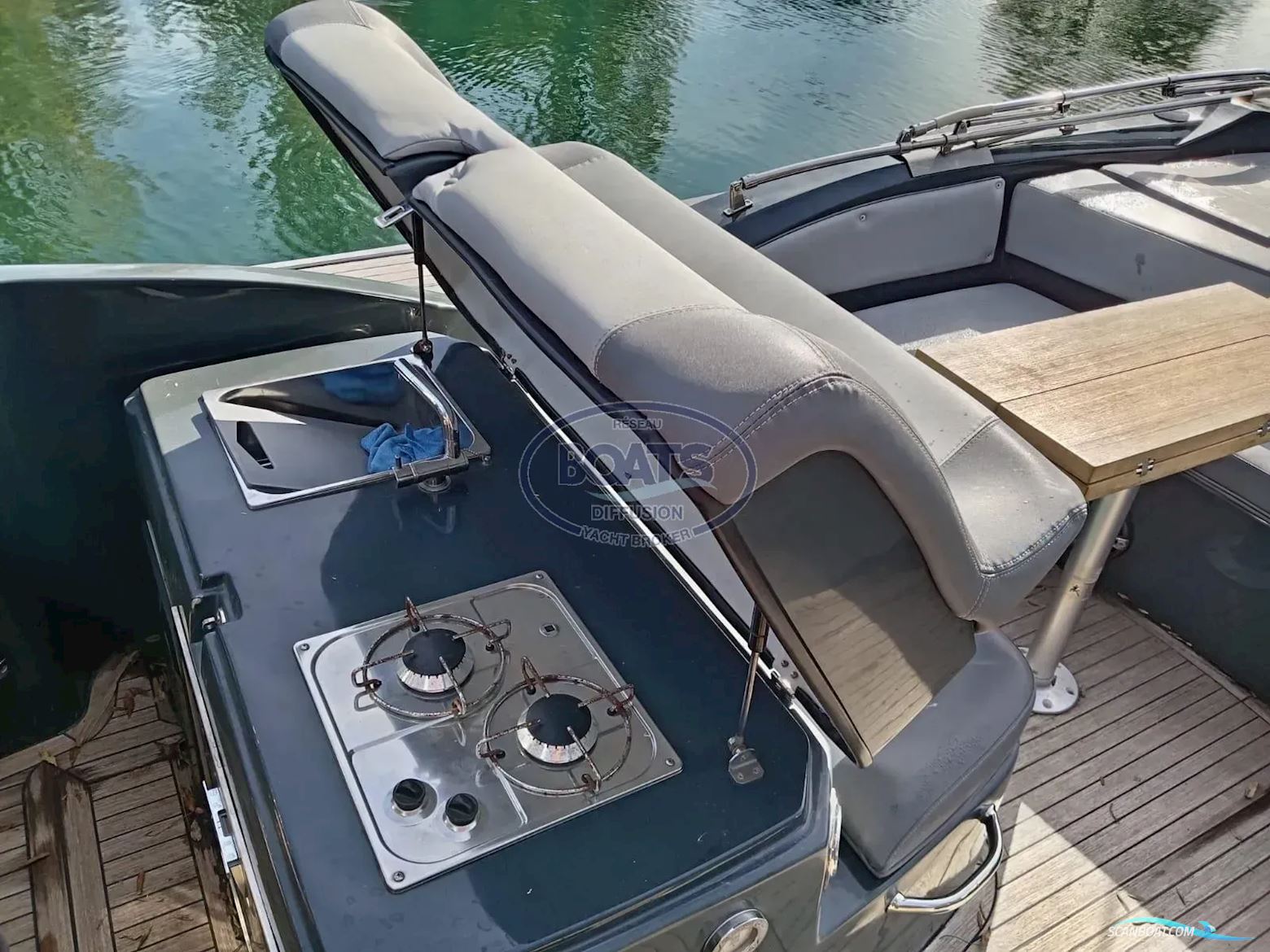 Nueva Jolly  35 Sport Cabin