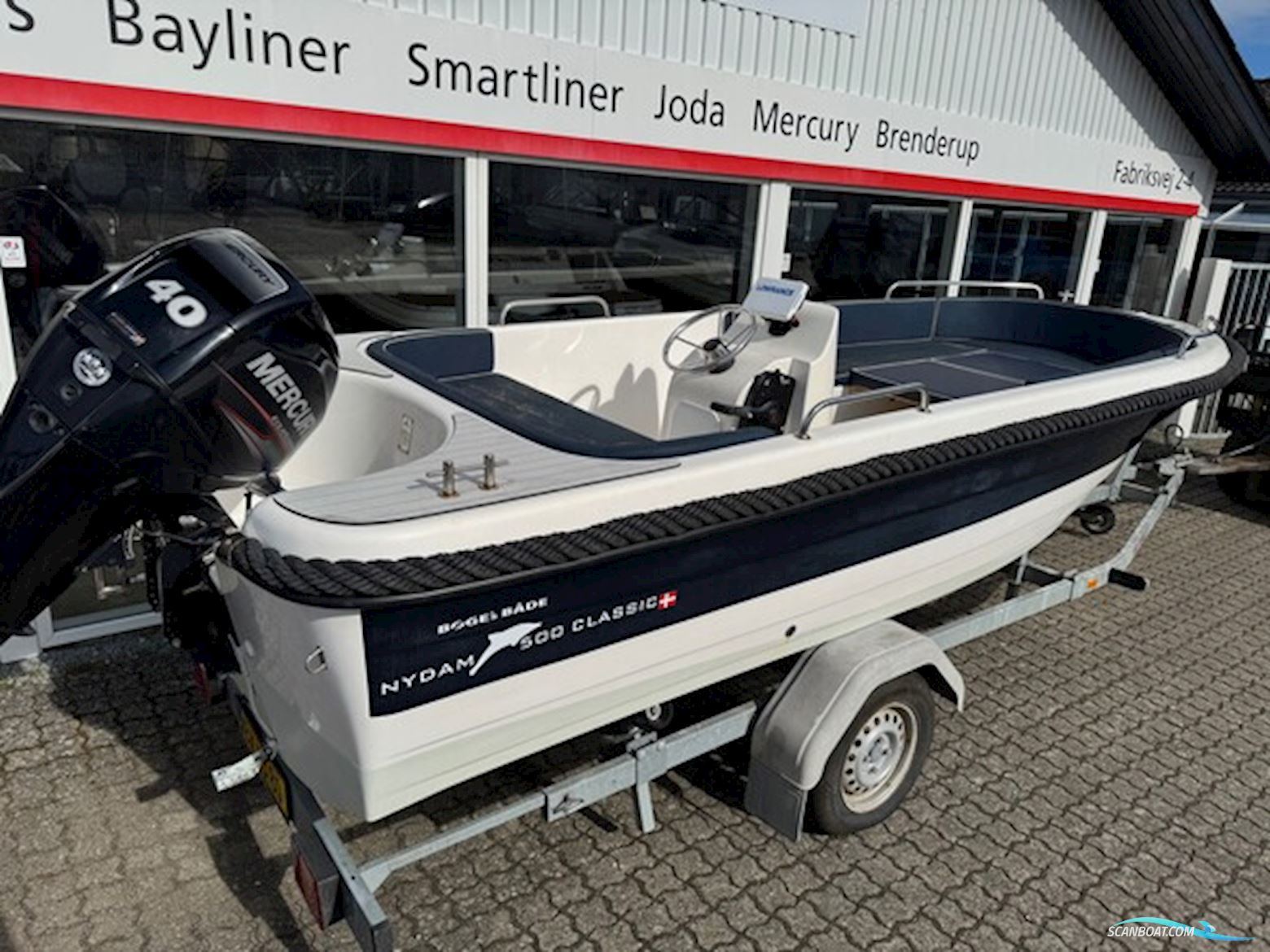 Nydam 500 Classic Med 40 hk Mercury-Efi 4 Takt og Brenderup Trailer - Anvisningssalg