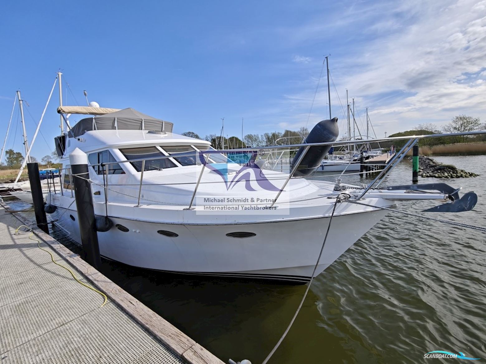 Ocean Alexander 42 Altus Motorbåd 2003, med Cummins motor, Tyskland