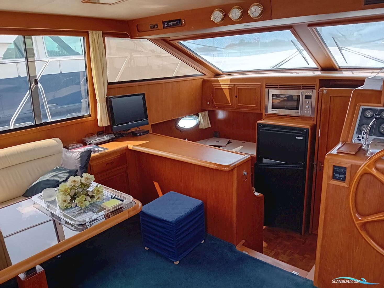 Ocean Alexander 440 Cockpit Motor Yacht Motorbåd 1989, med Volvo Penta Tamd61A motor, Holland
