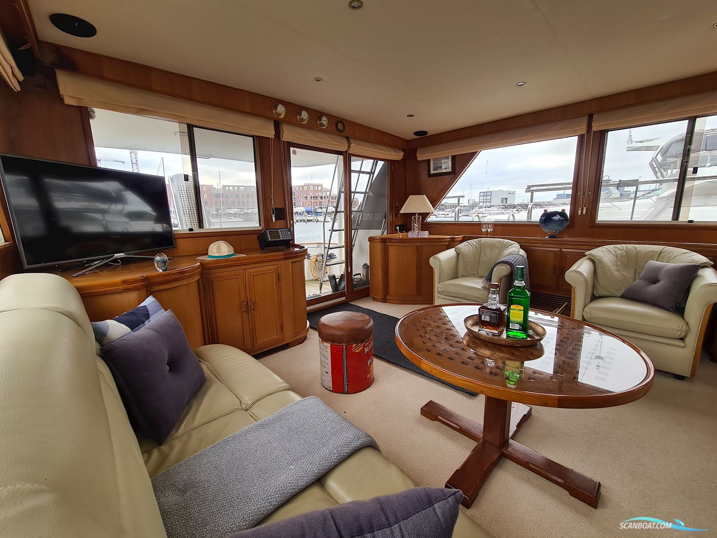 Ocean Alexander 548