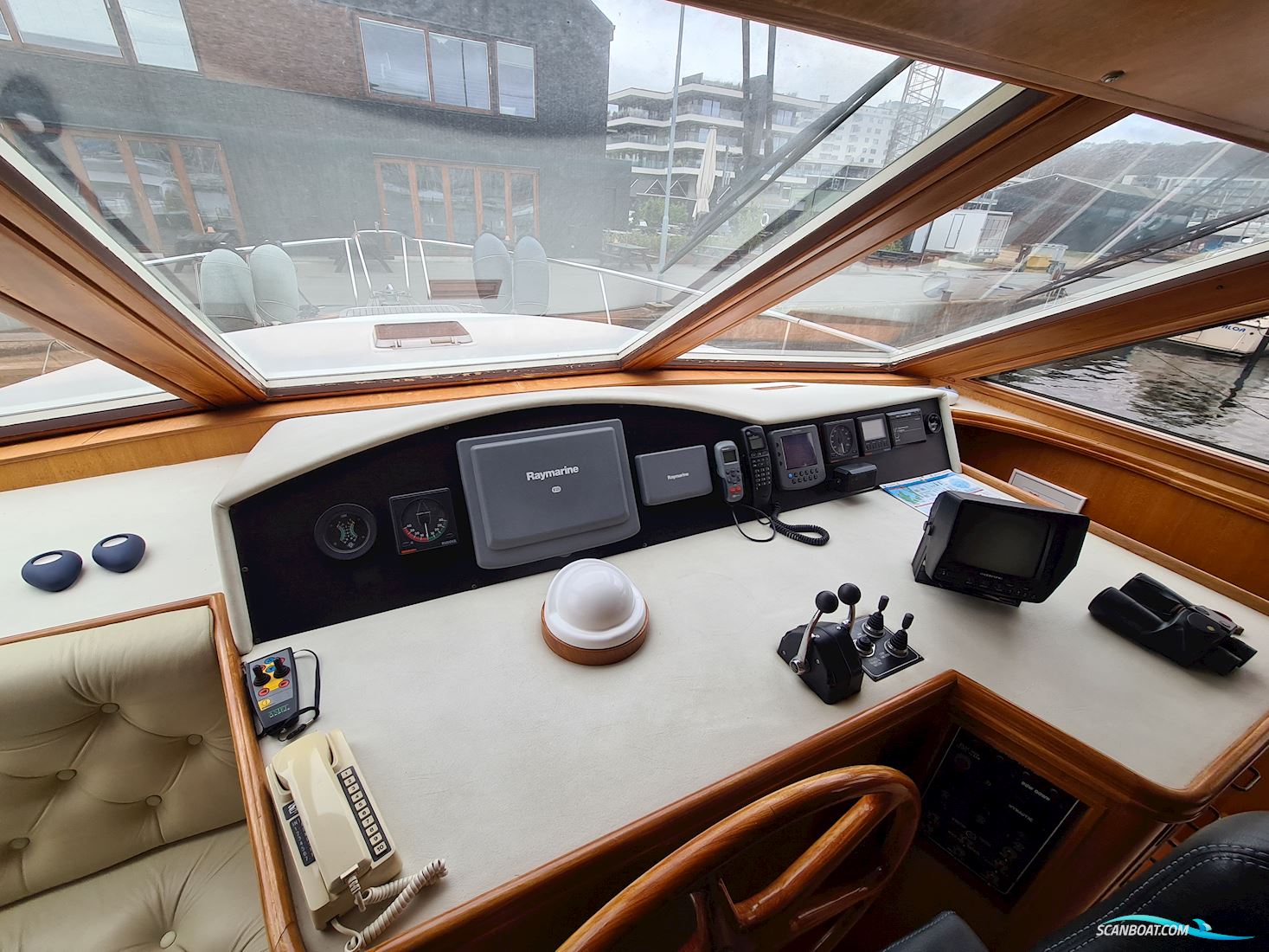 Ocean Alexander 548