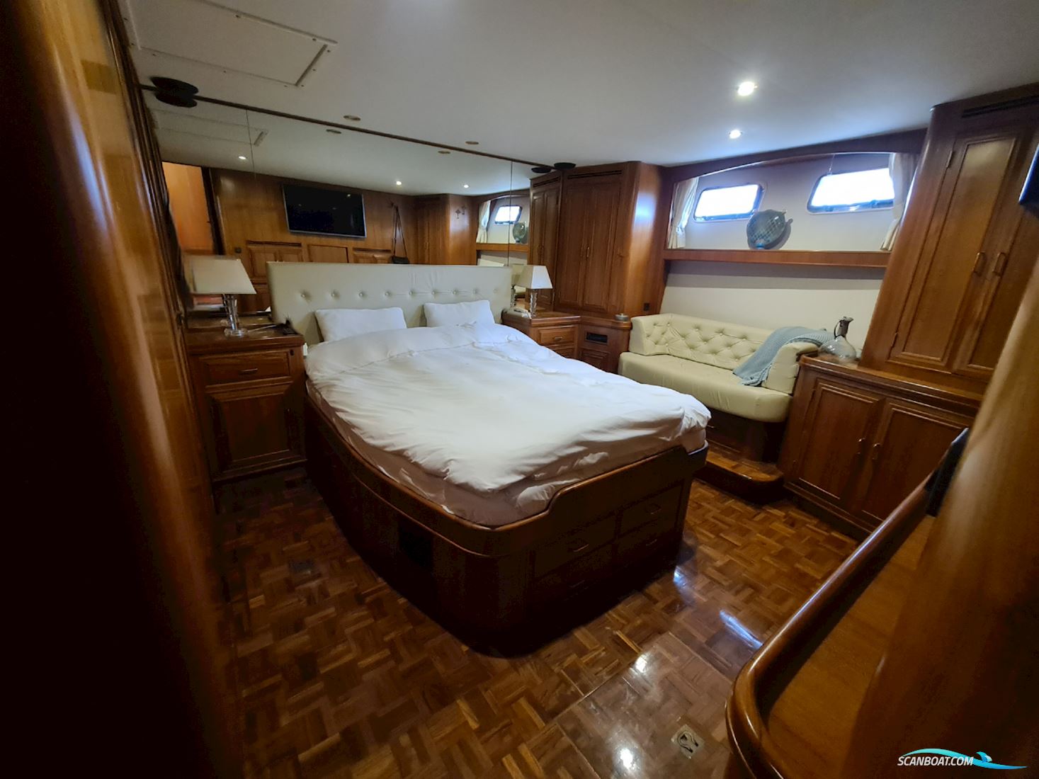 Ocean Alexander 548