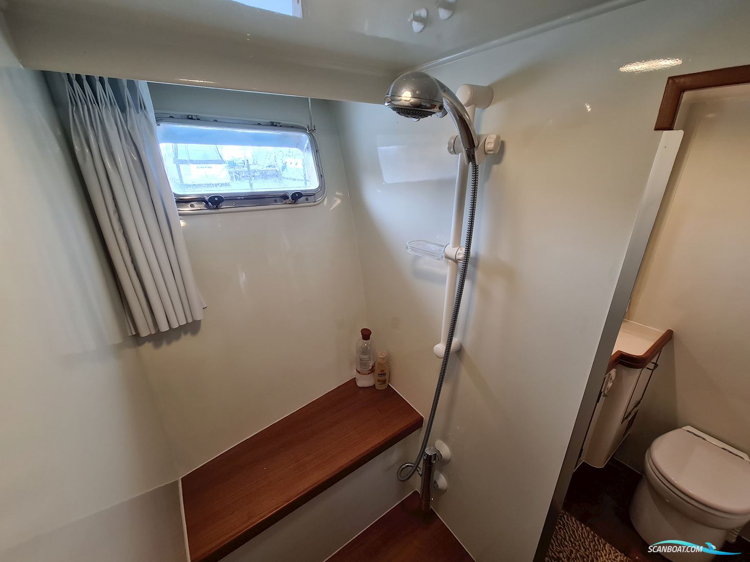 Ocean Alexander 548
