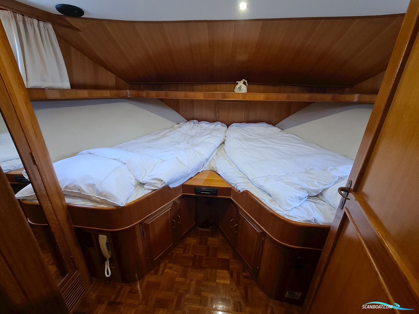 Ocean Alexander 548
