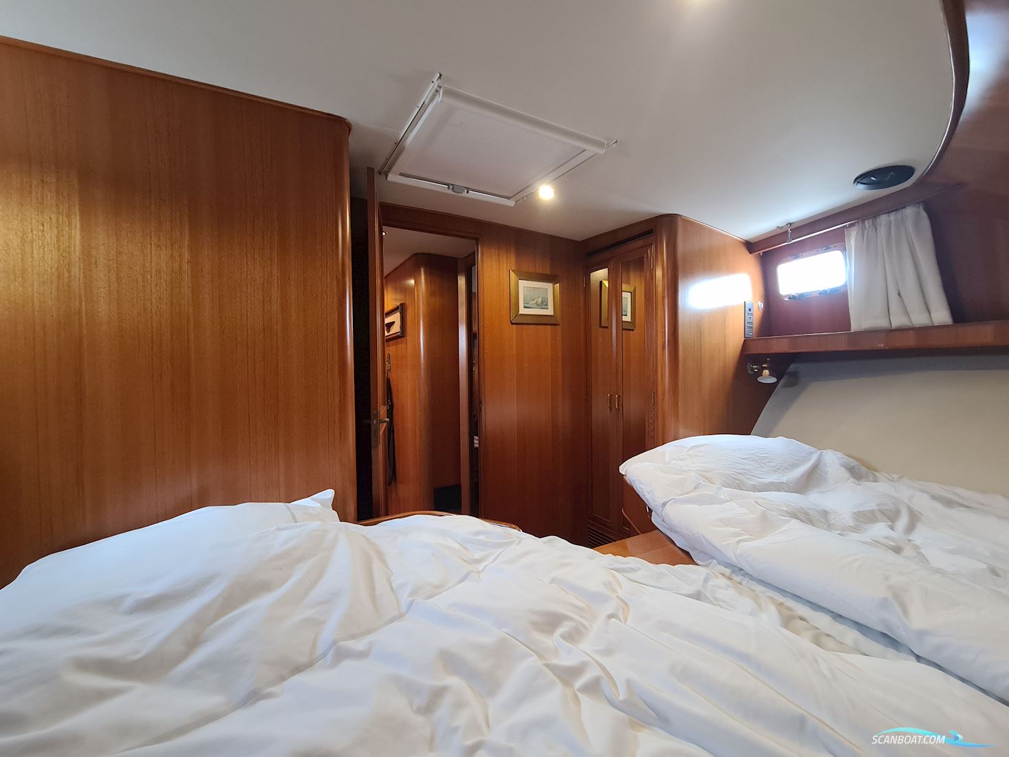 Ocean Alexander 548