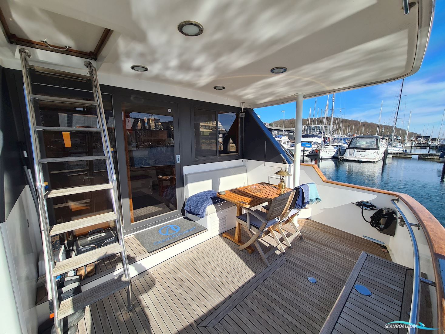 Ocean Alexander 548