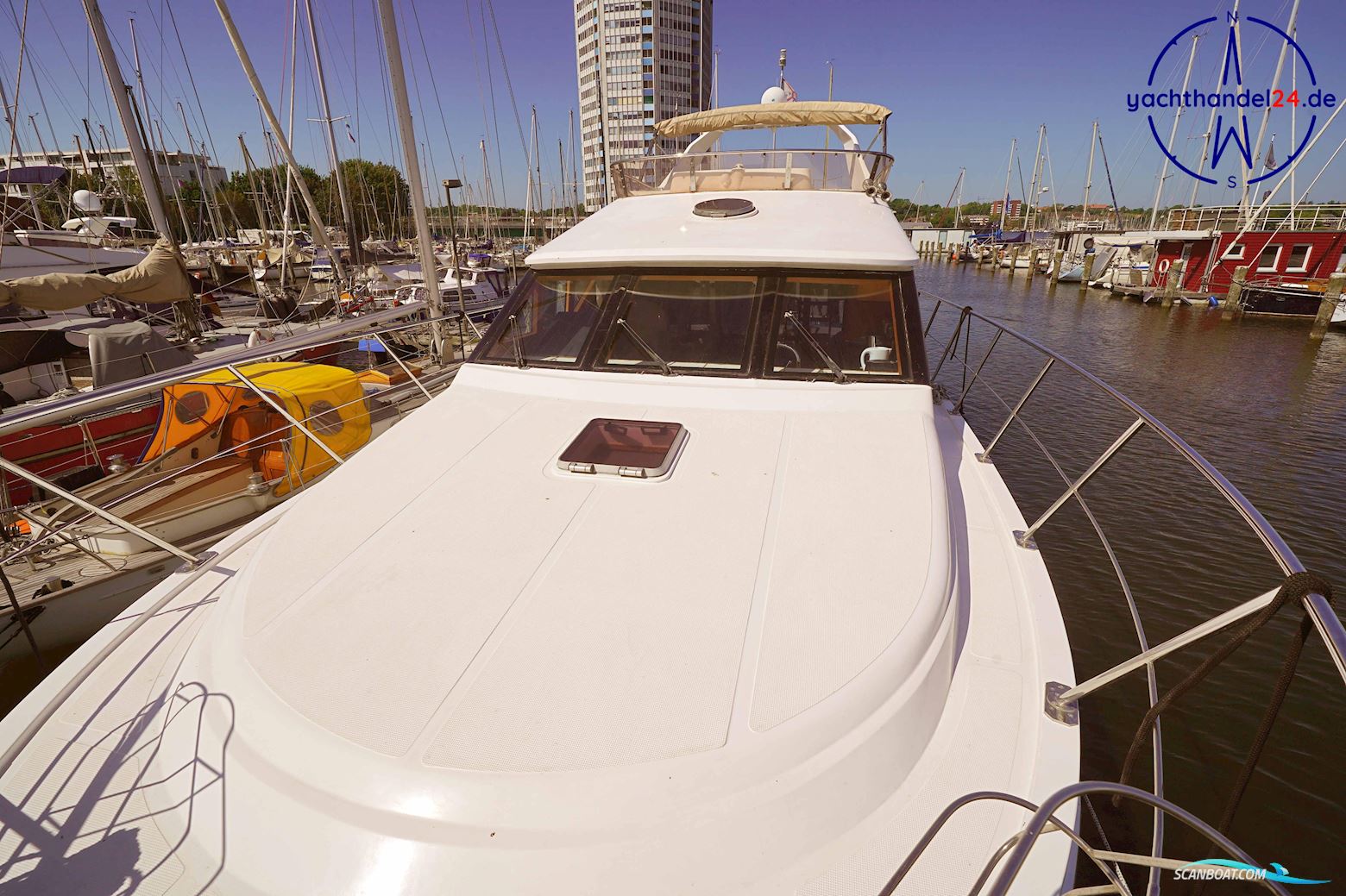 Ocean Alexander Altus 42