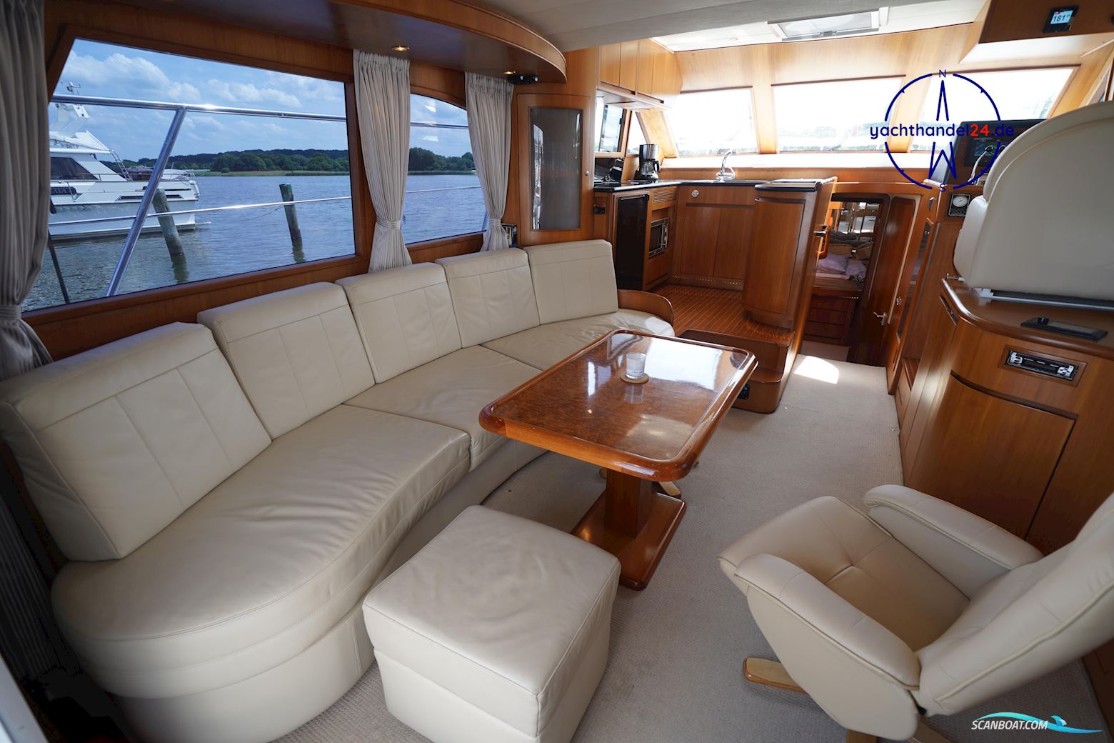 Ocean Alexander Altus 42