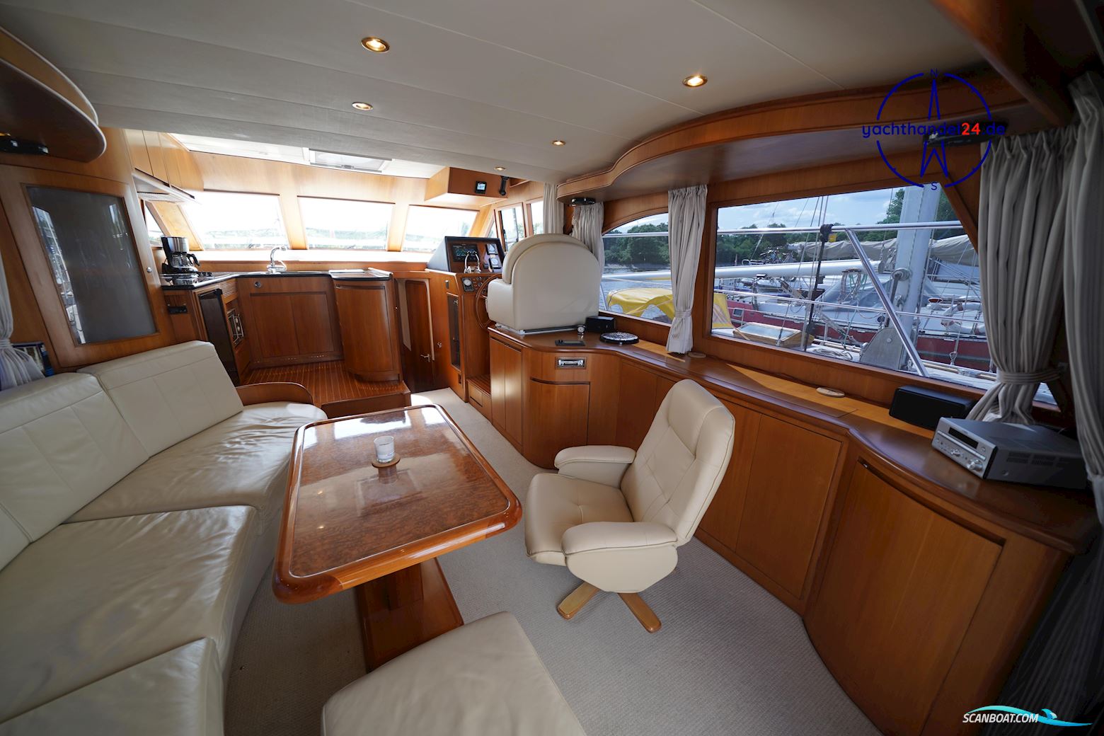 Ocean Alexander Altus 42