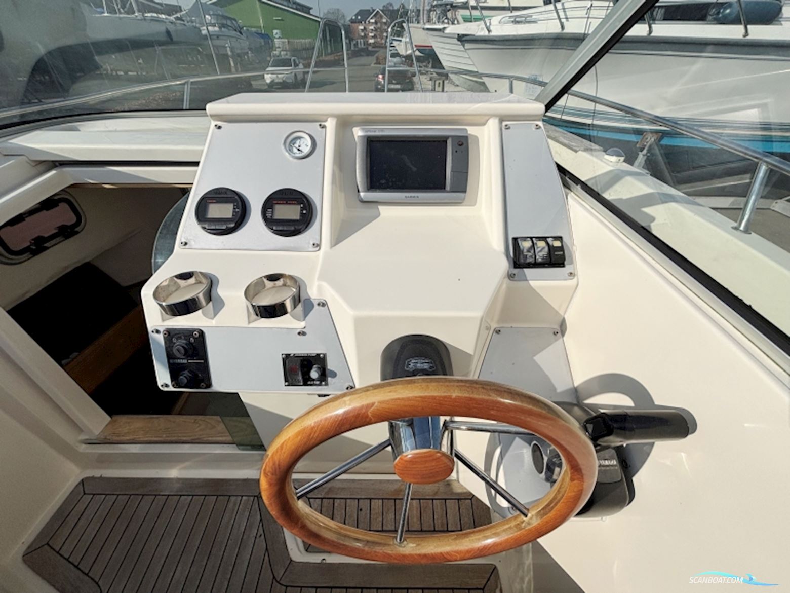 Oceanmaster 720 WA Styrepultsbåd m. kabine
