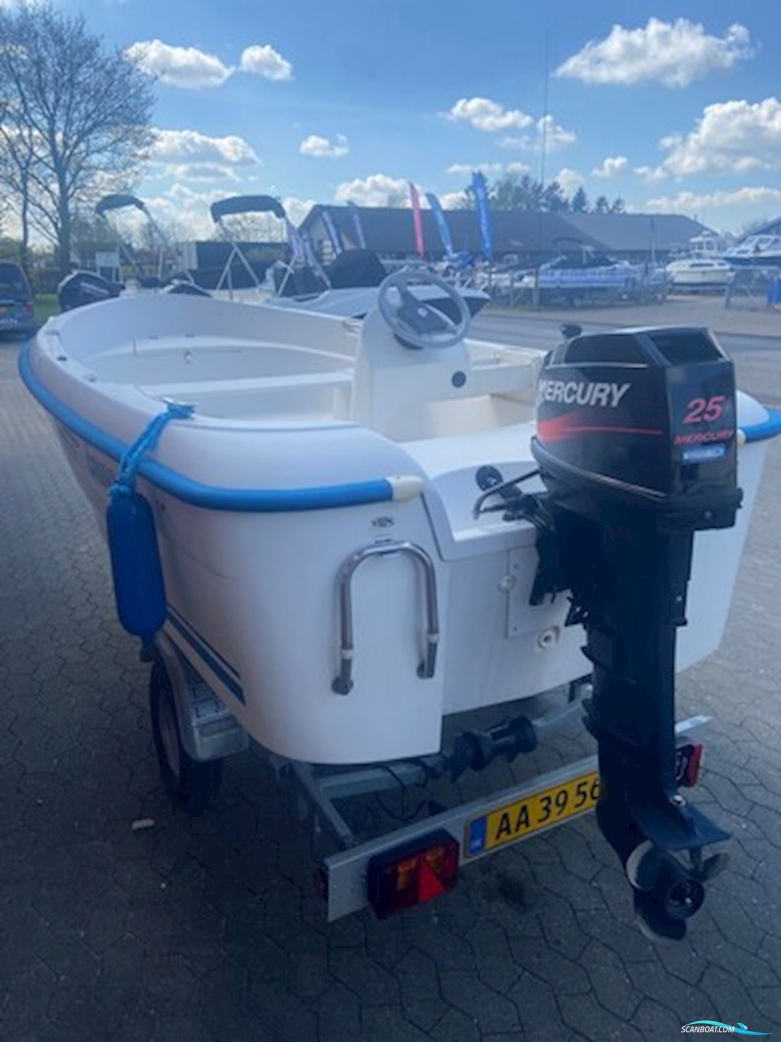 Ørnvik 410 m/Mercury 25 hk 2-takt og Variant trailer