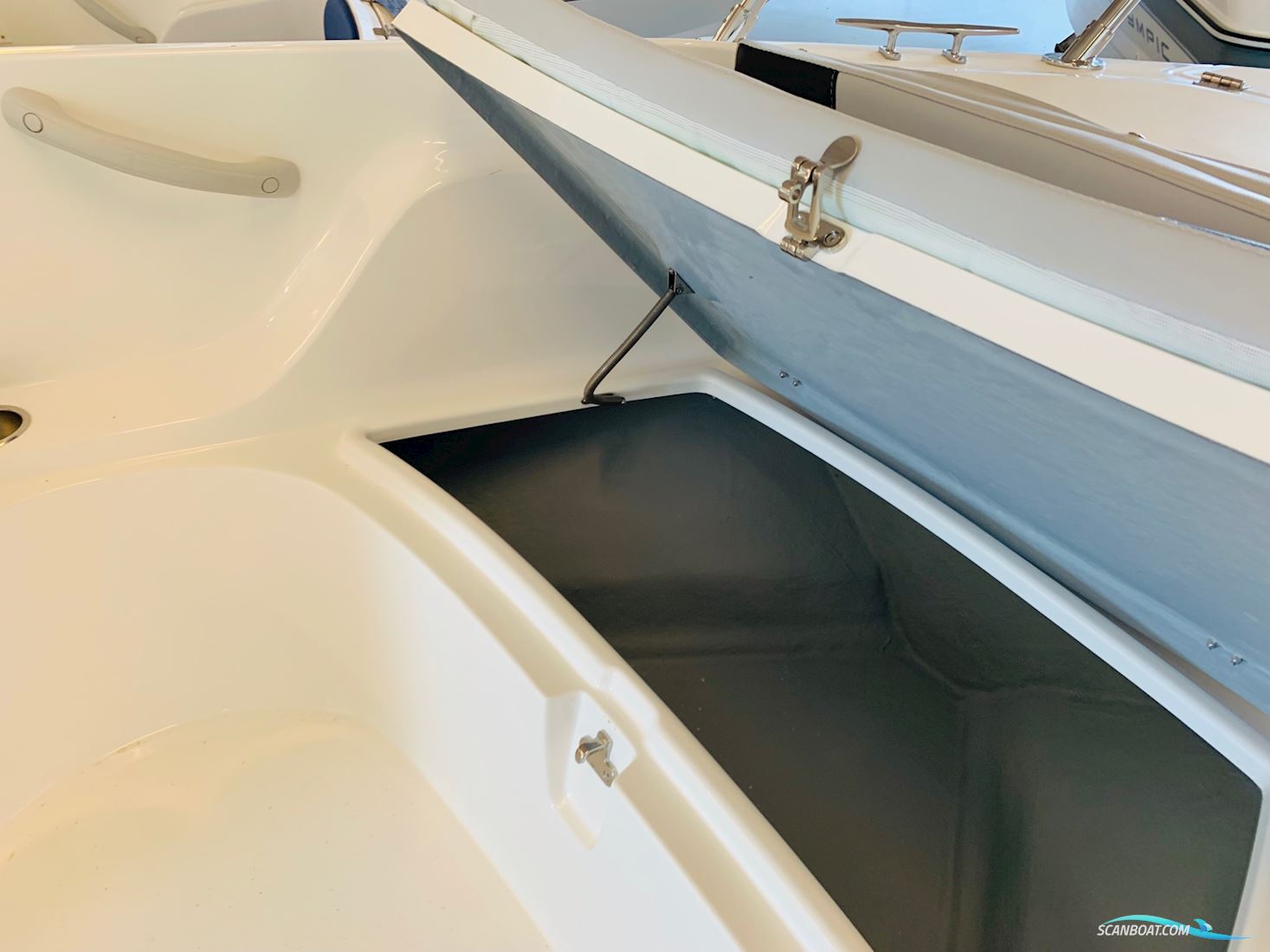 Olympic 520 Bowrider