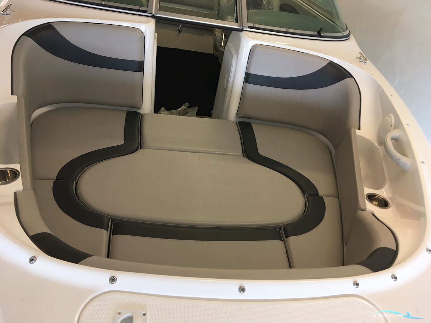 Olympic 580 Bowrider Med Mercury 115 hk CT