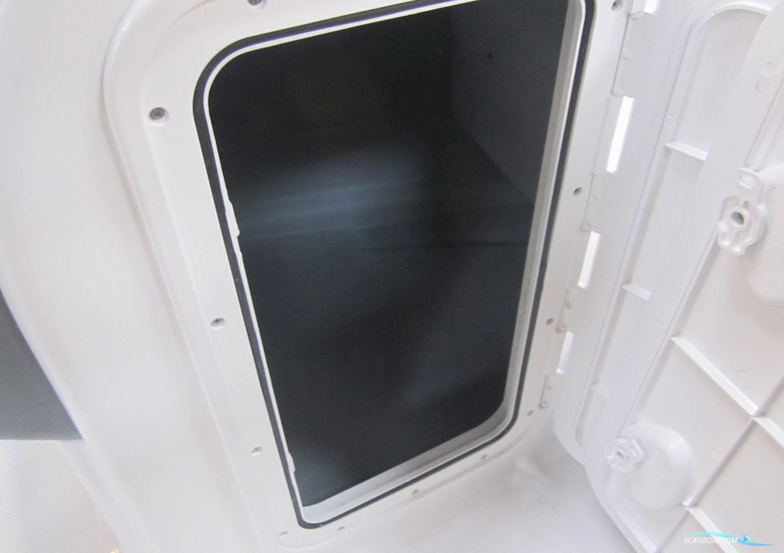 Olympic 580 Bowrider Med Mercury 115 hk CT