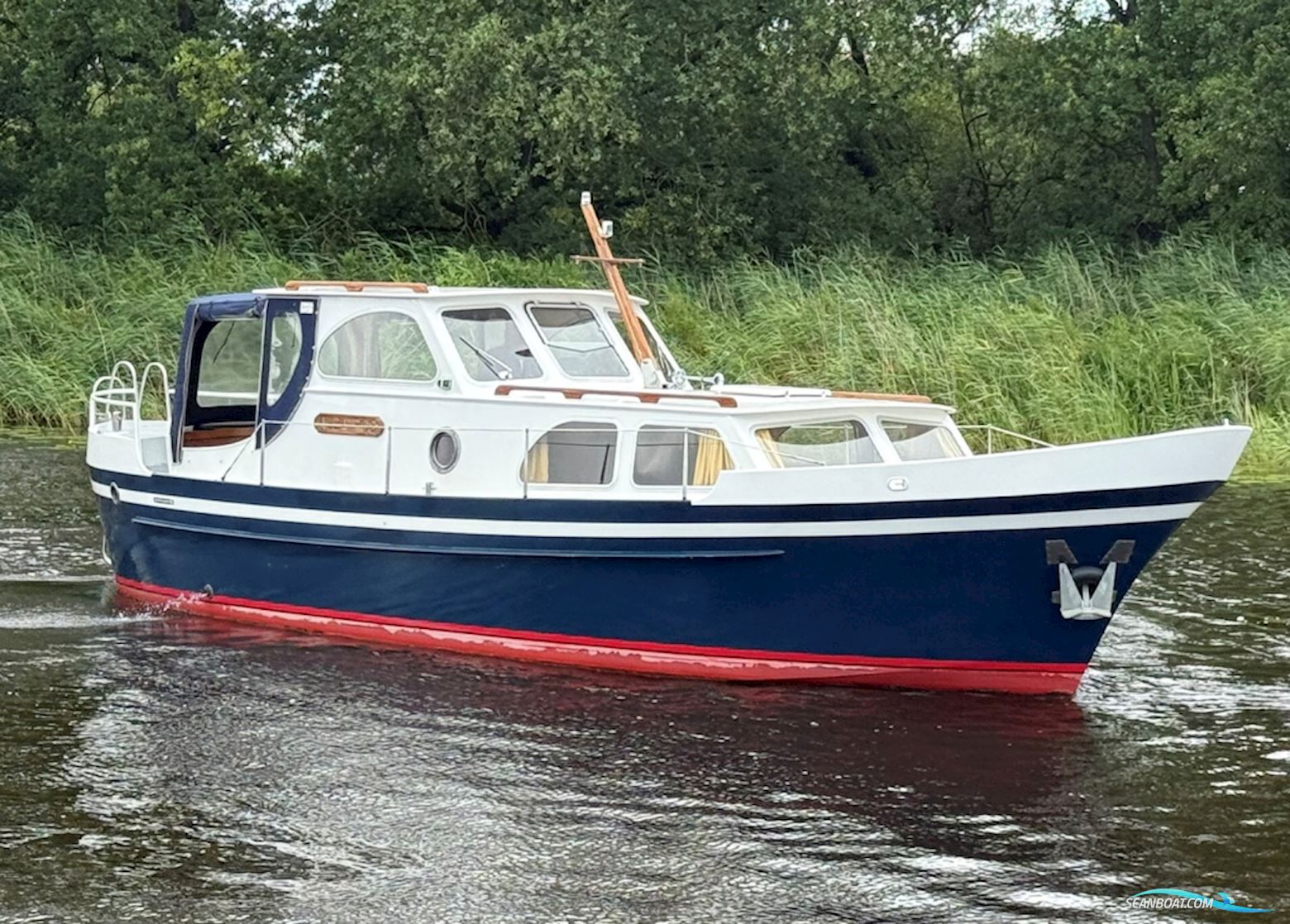 Oostvaarder 950 Motorbåd 1978, med Peugeot  motor, Holland