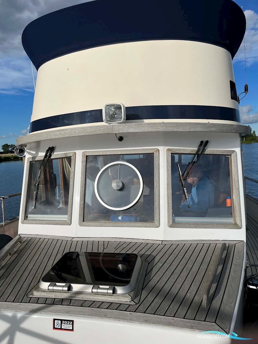 Ostsee Trawler 38
