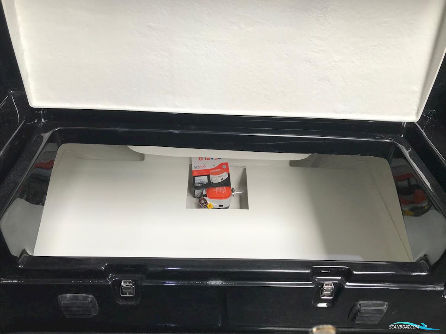 Oud Huijzer 580 Tender