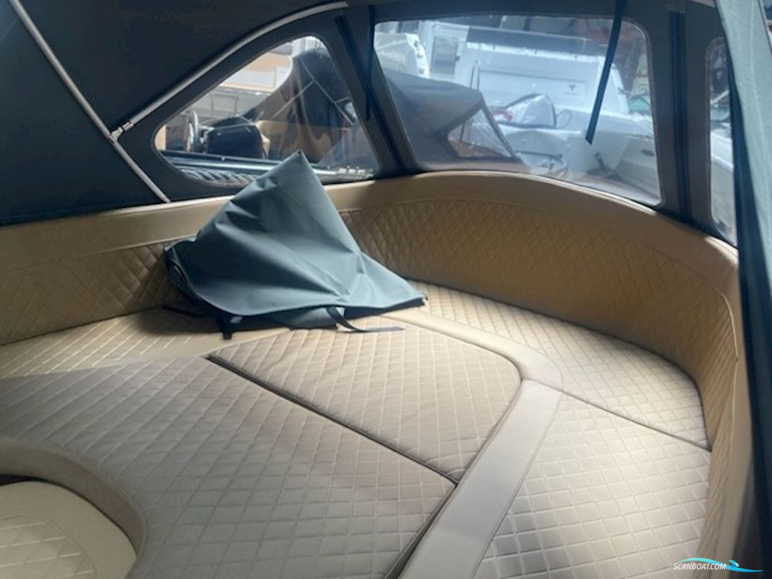 Oud Huijzer 600 Tender op voorraad!