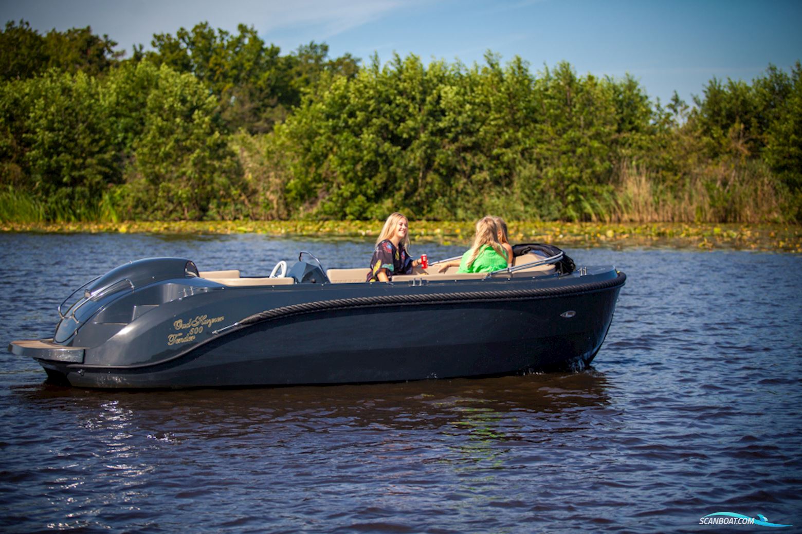 Oud Huijzer 600 Tender