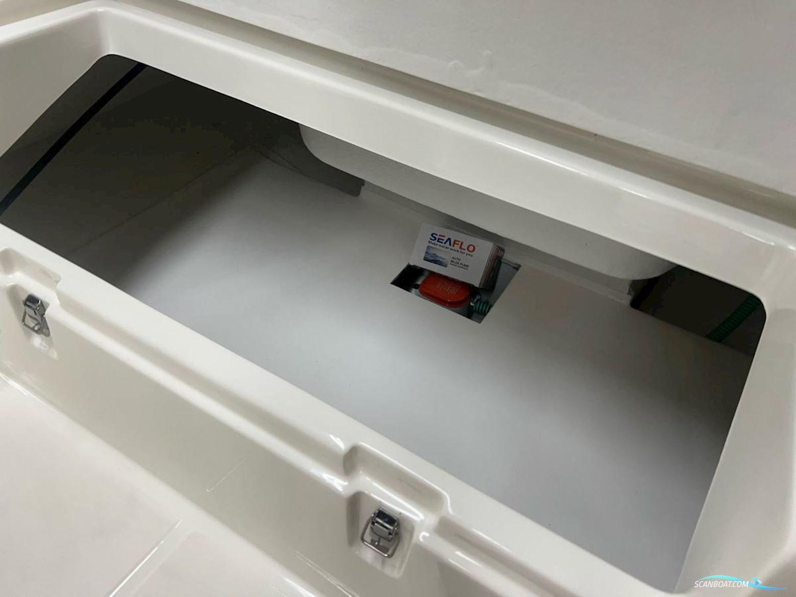 Oud Huijzer 616 Tender nieuw overjarig!