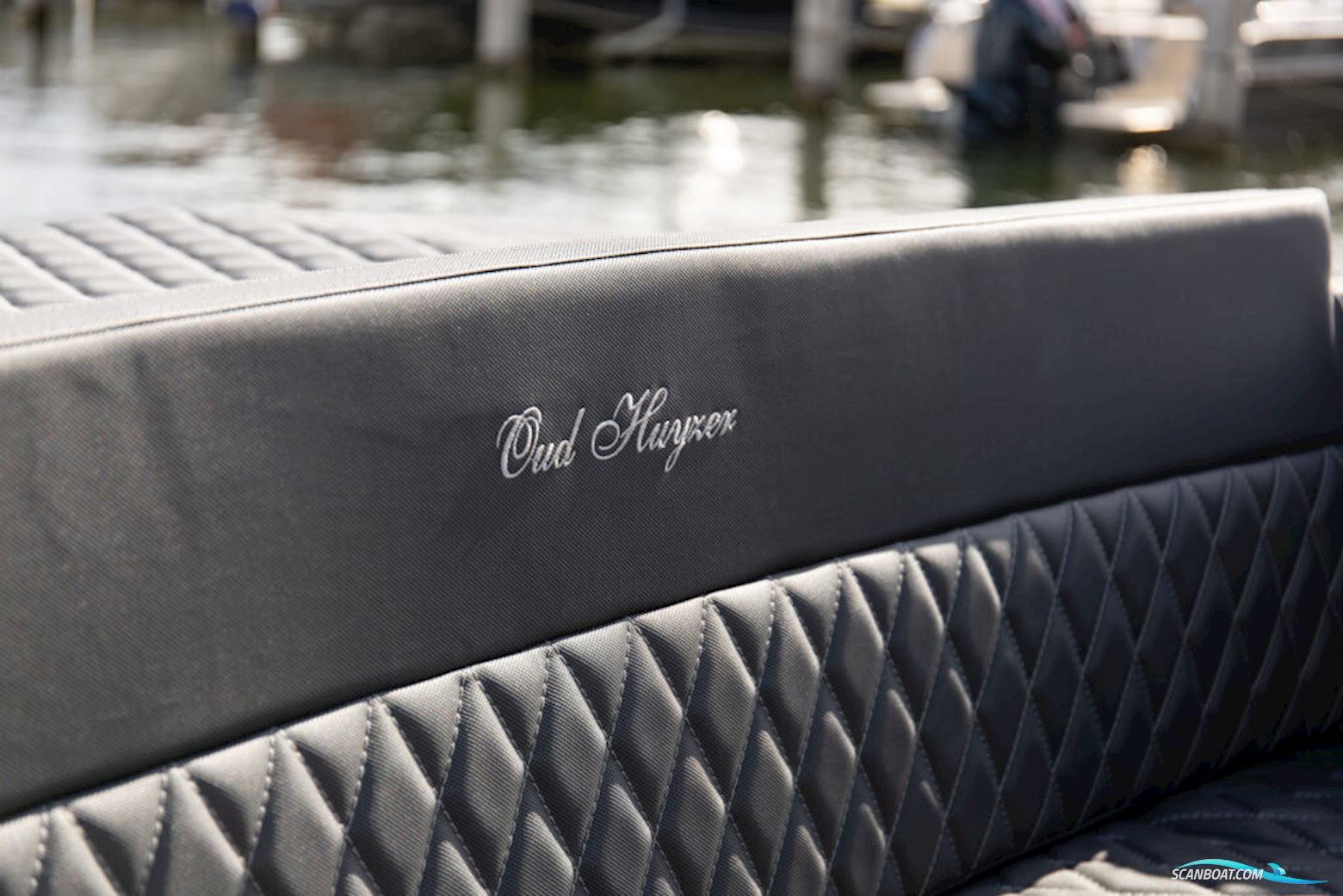 Oud Huijzer 650 Tender