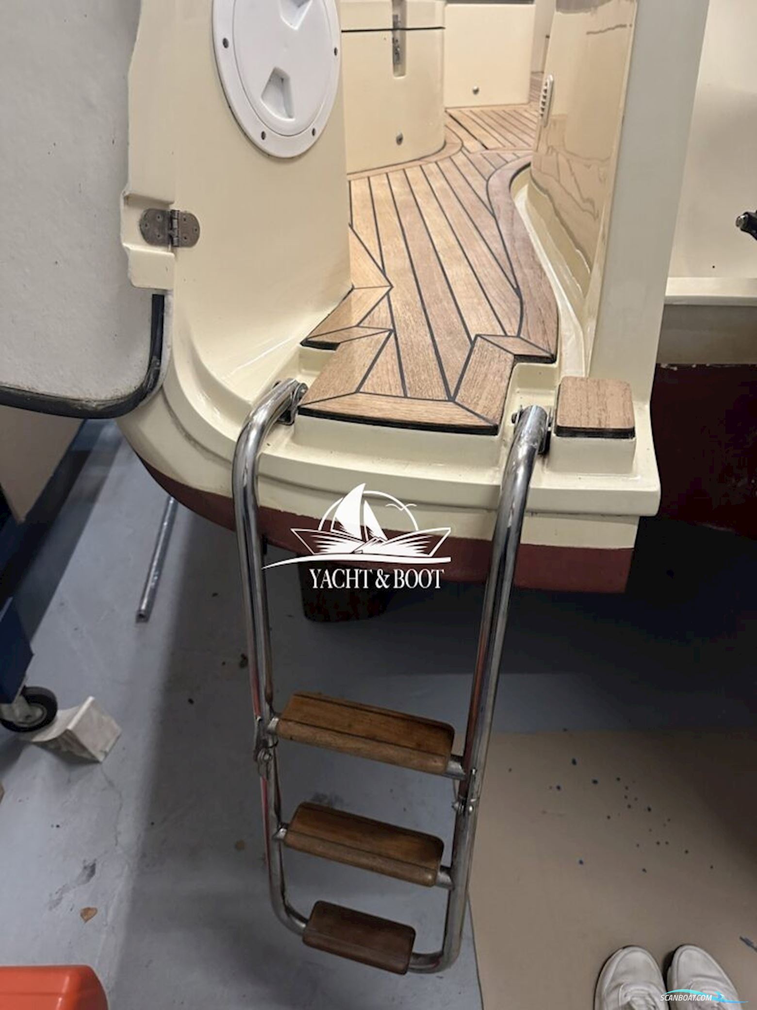 Oud Huijzer 700 Cabine