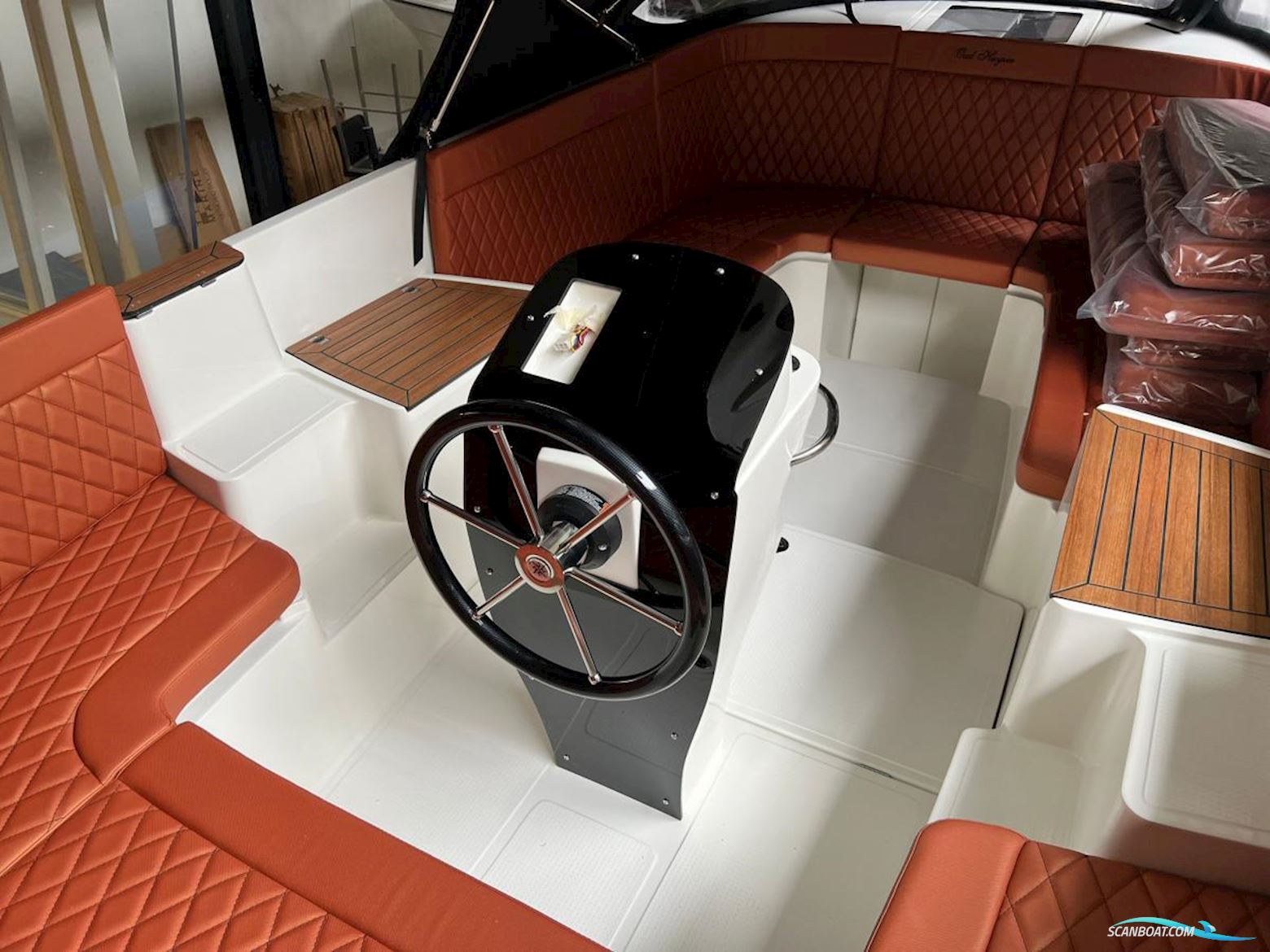 Oud Huijzer 740 Tender