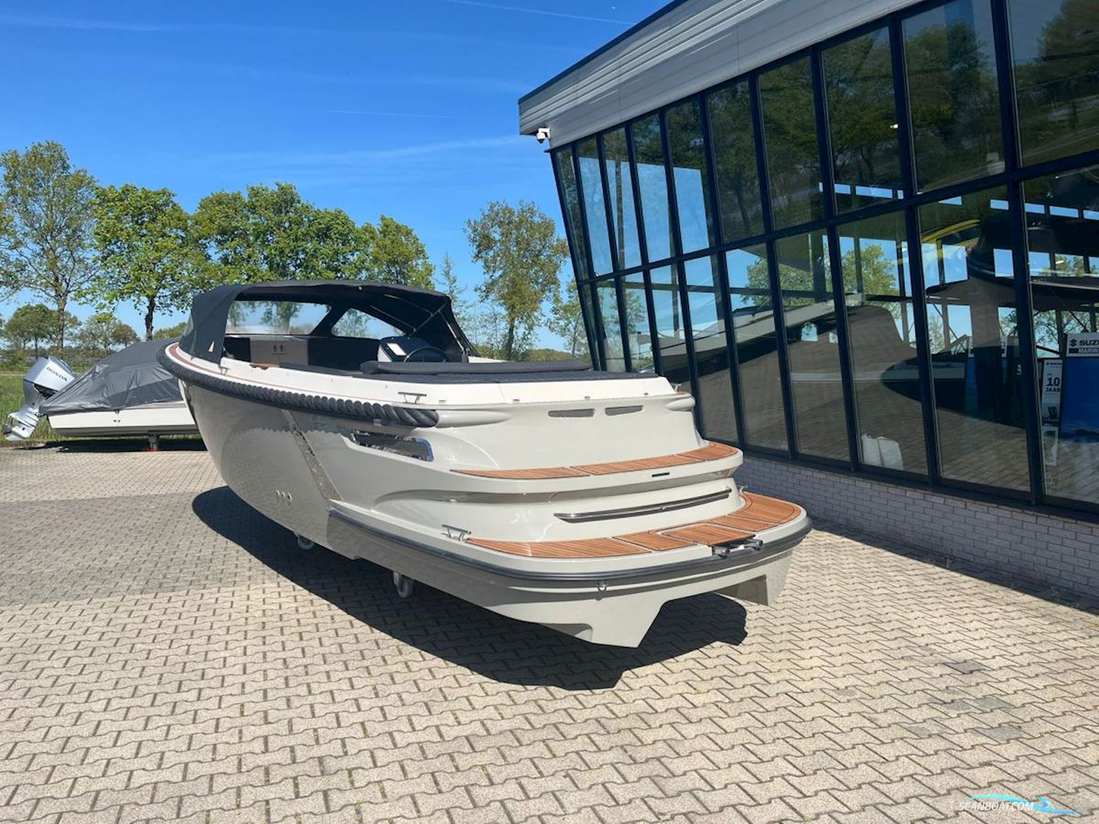 Oud Huijzer 740 Tender