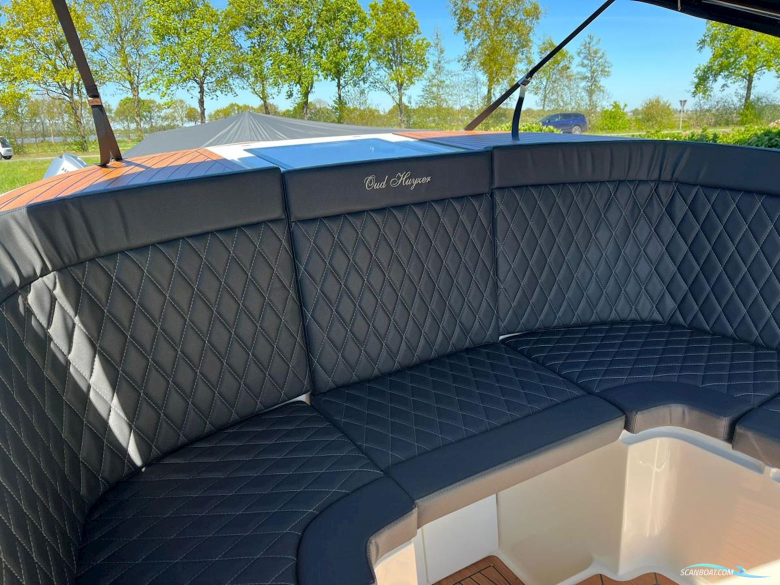 Oud Huijzer 740 Tender