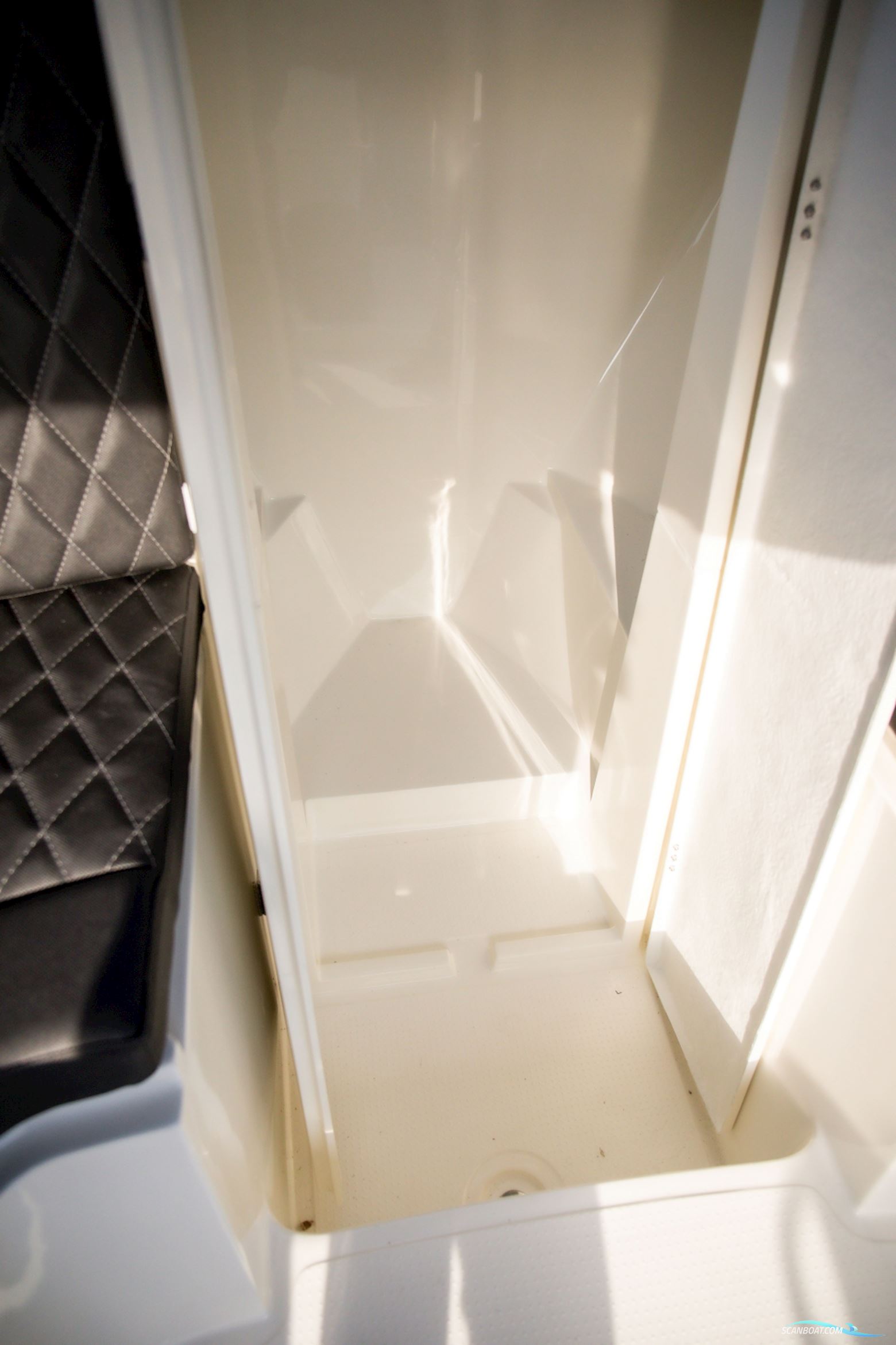 Oudhuijzer 740, gezien op de HISWA ?