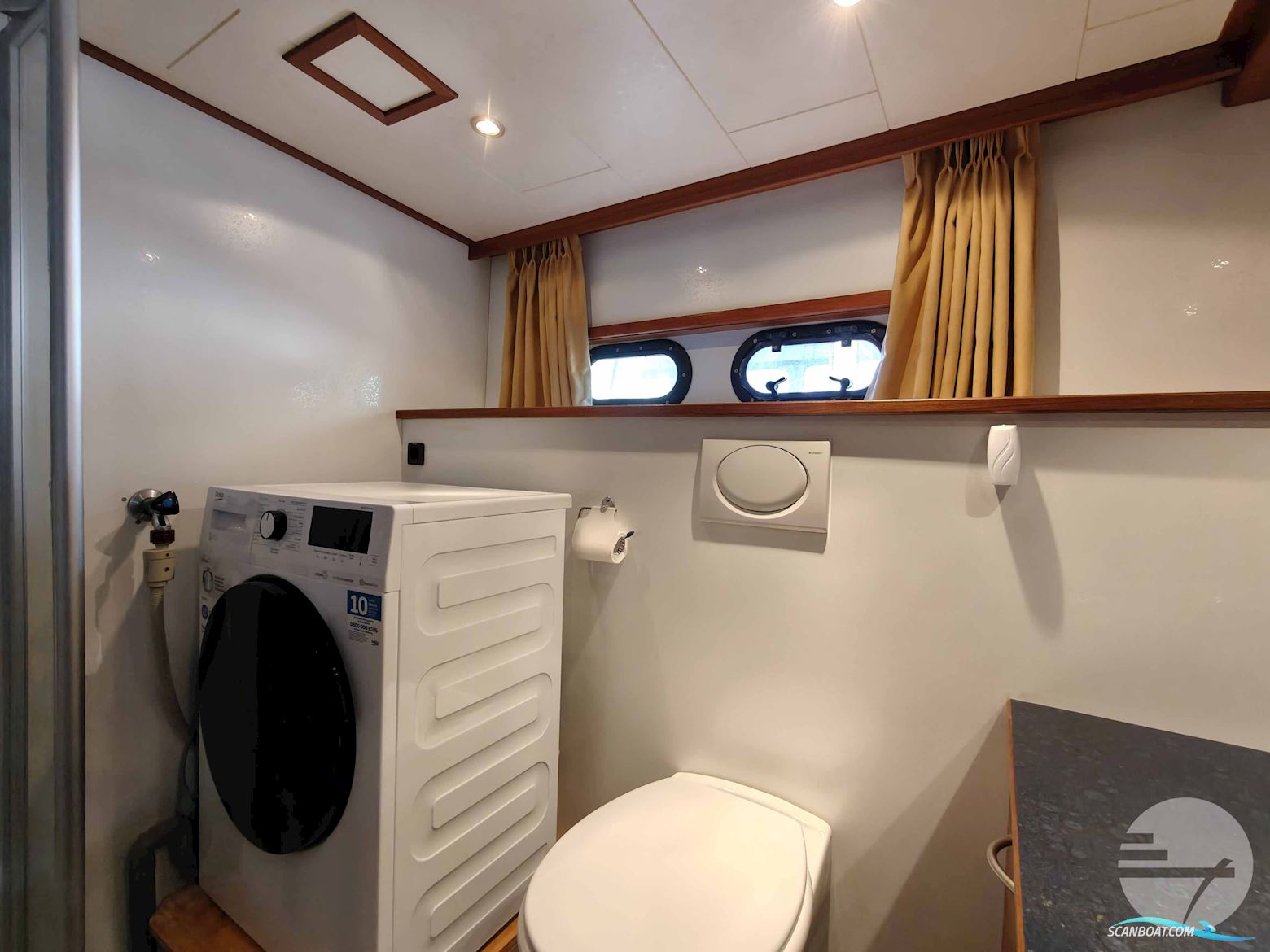 Pacific Allure 148