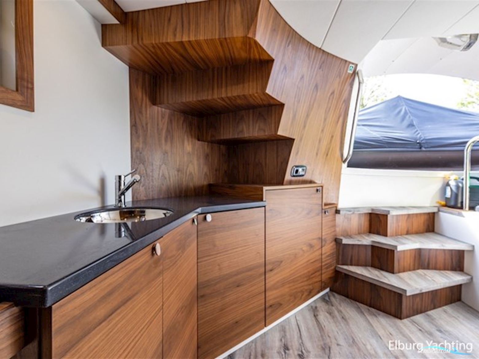 Pacific Pearl Fly 21.00  - CB  - Stabilizers