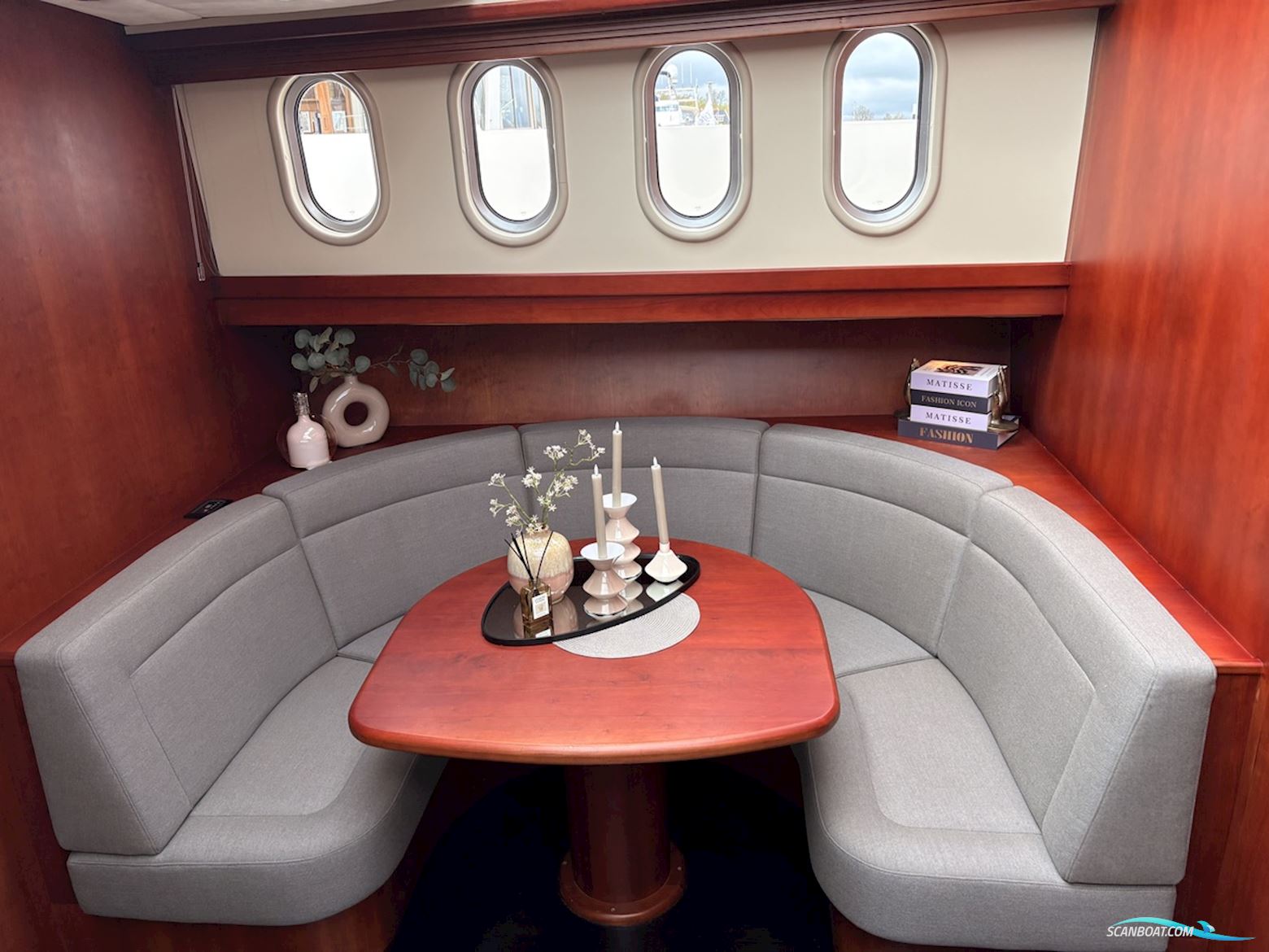 Pacific Prestige 190