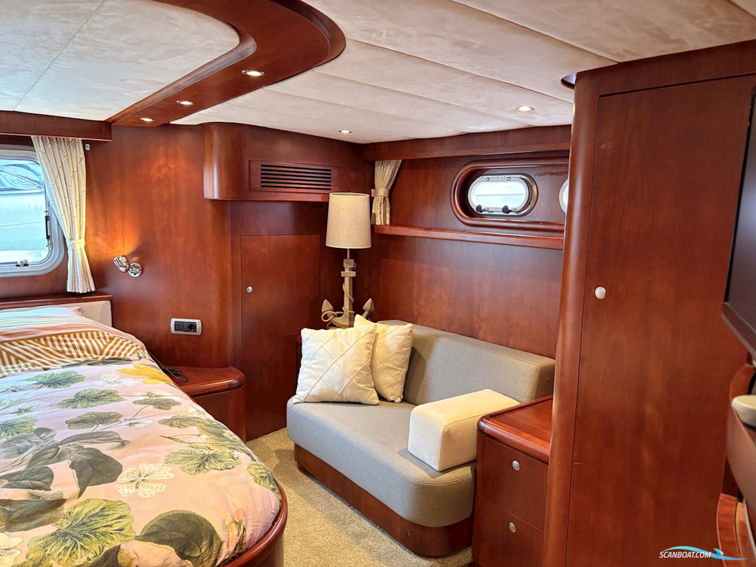 Pacific Prestige 190