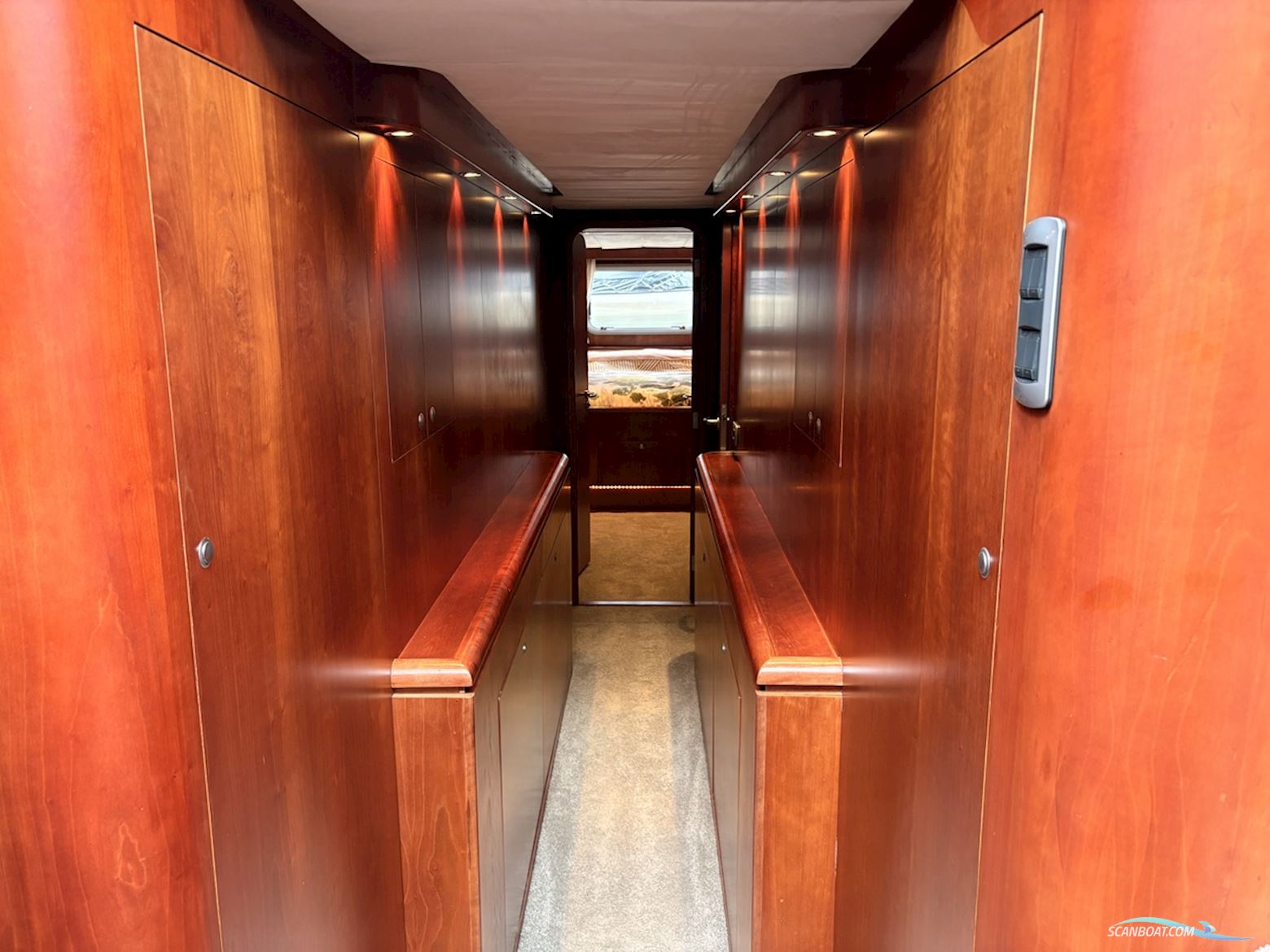 Pacific Prestige 190