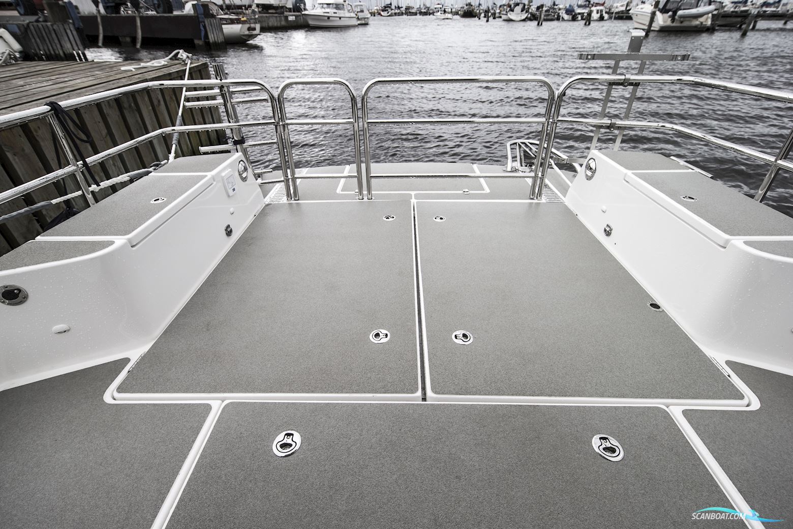 Paragon Yachts 31 Cabin