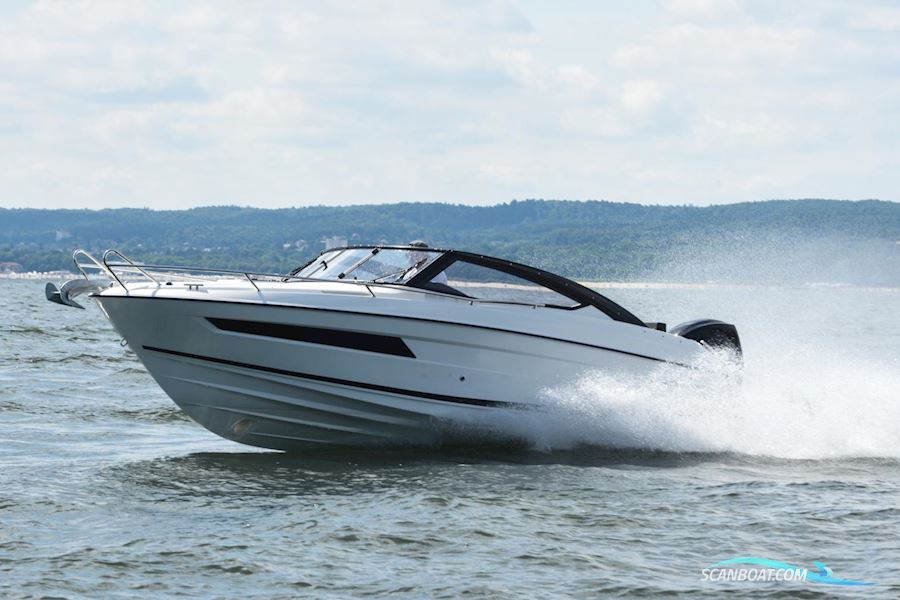 Parker 690 Day Cruiser