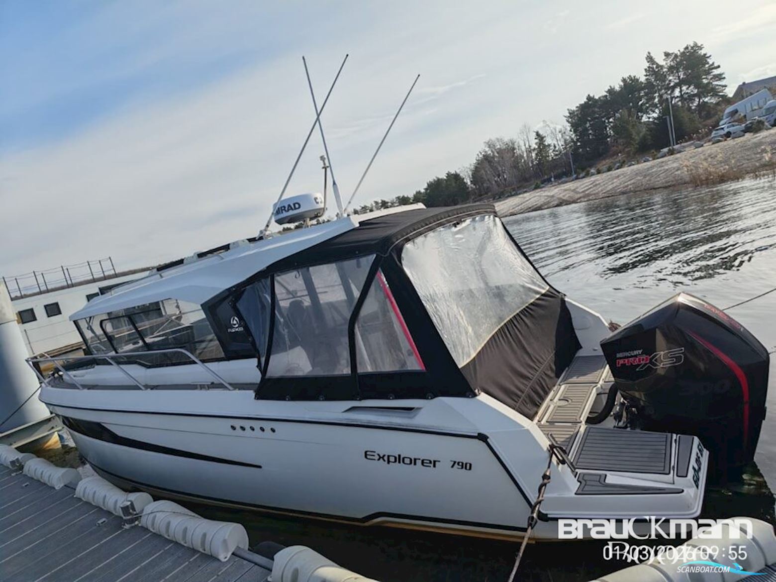Parker Marine 790 Explorer