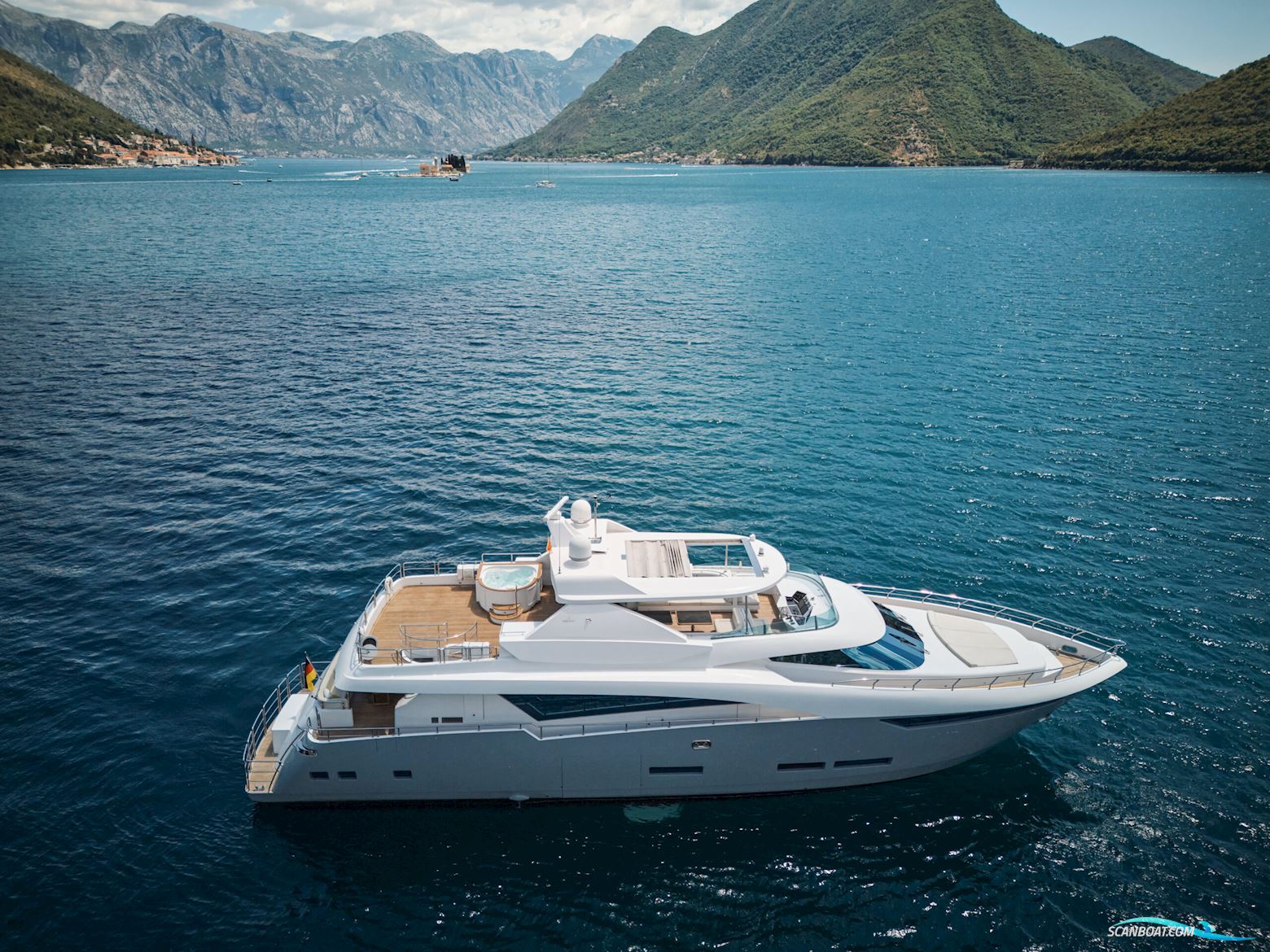 Peer Gynt Big Rubber Duck